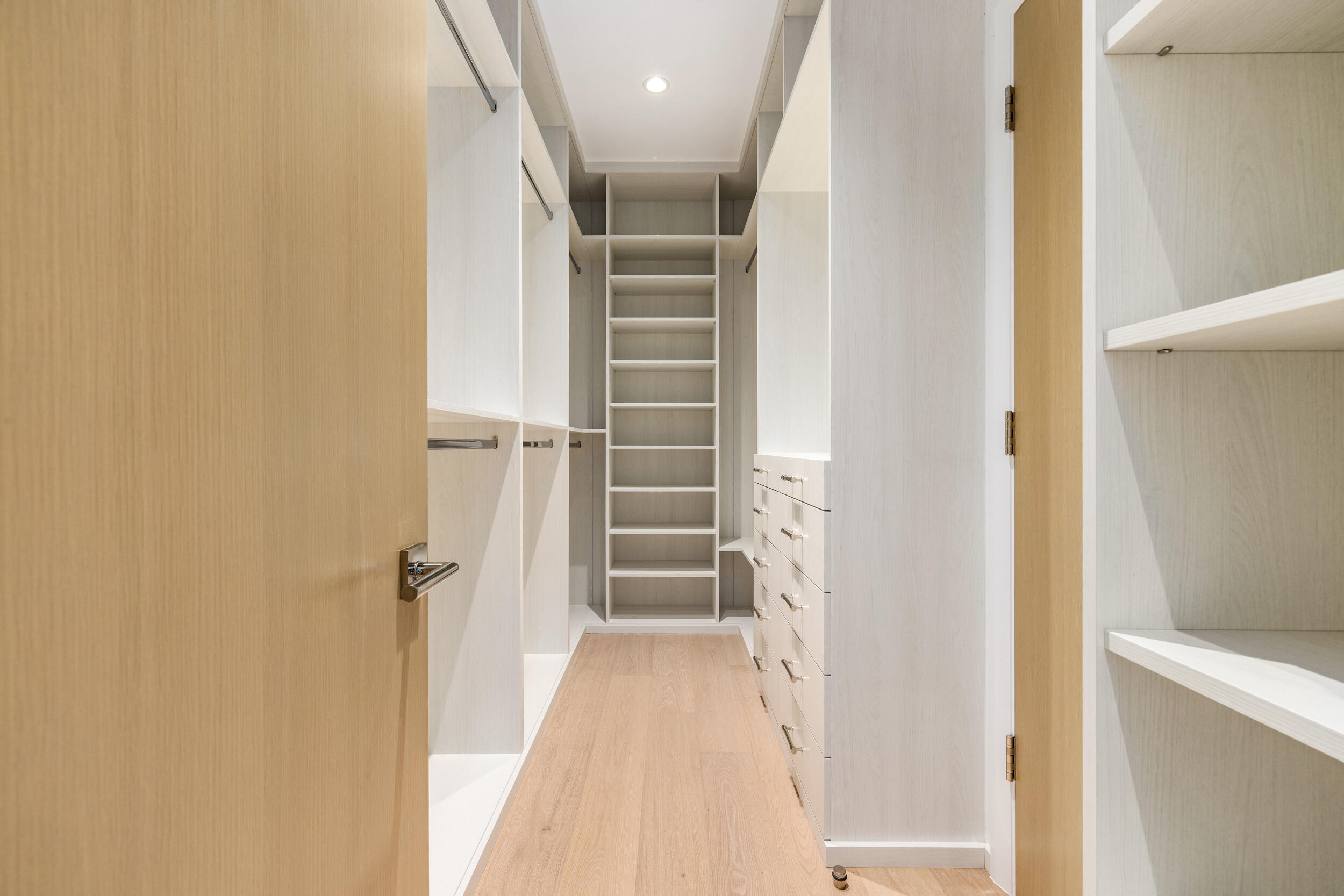 OCEAN PARK H W ROBBINS - Residential