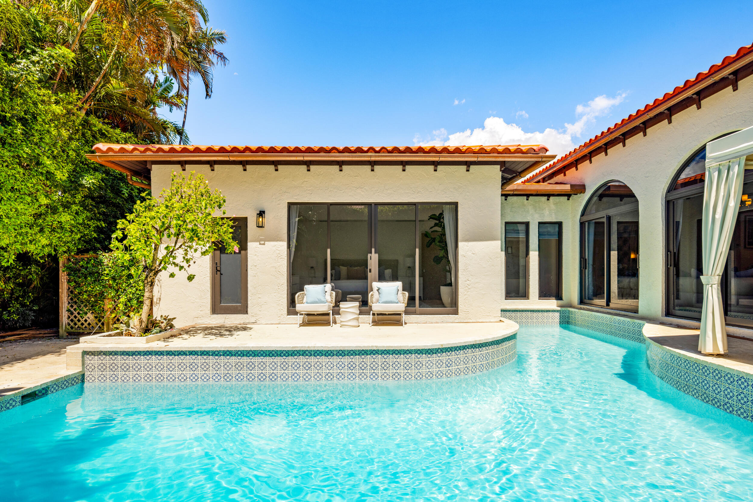OCEAN PARK H W ROBBINS - Residential