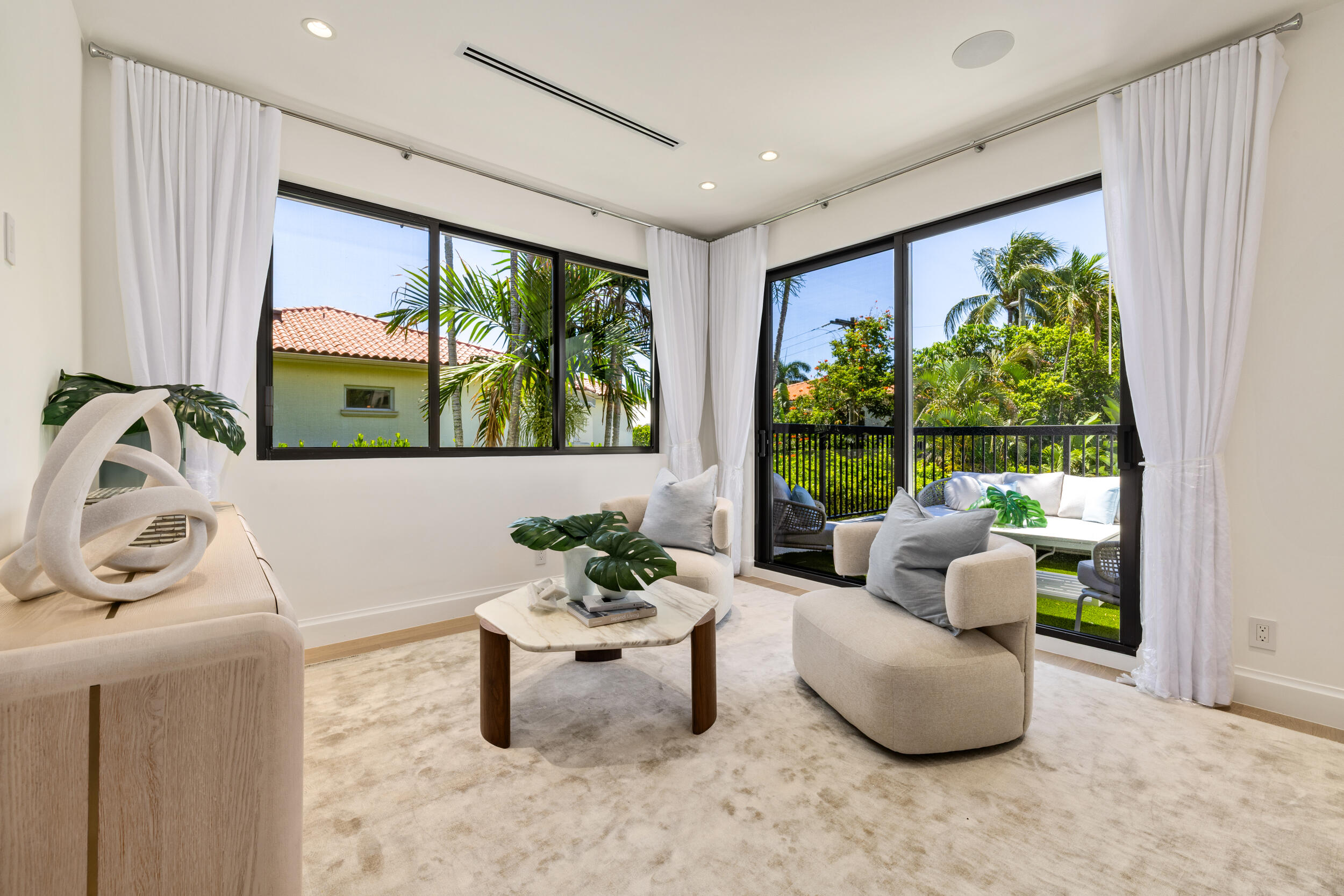OCEAN PARK H W ROBBINS - Residential