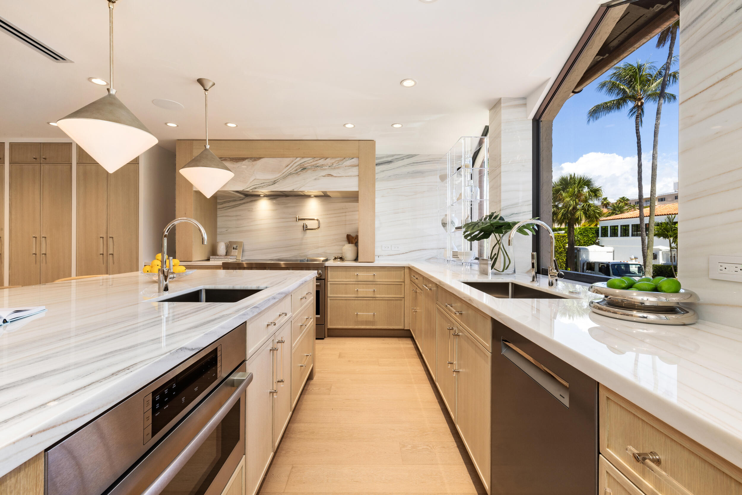 OCEAN PARK H W ROBBINS - Residential