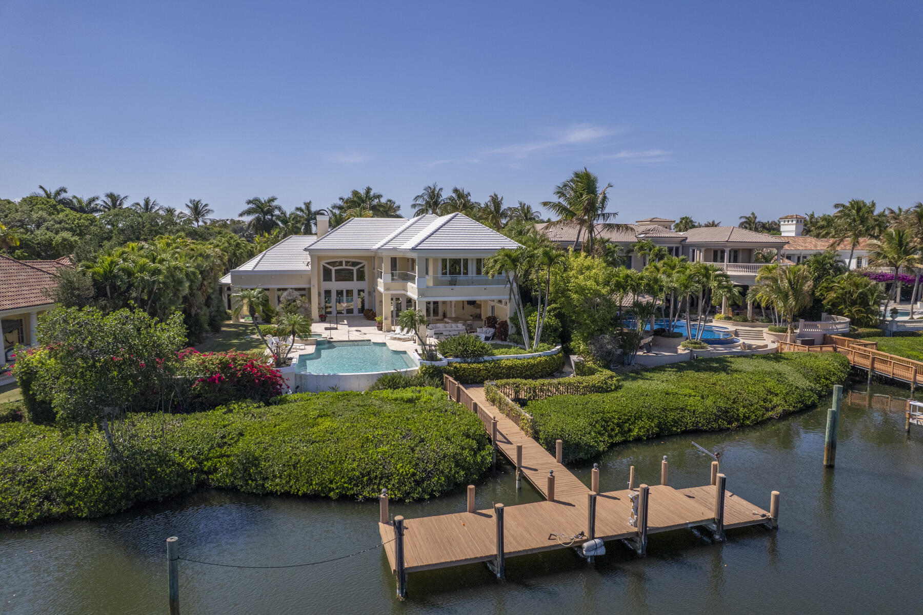 Admirals Cove - Residential