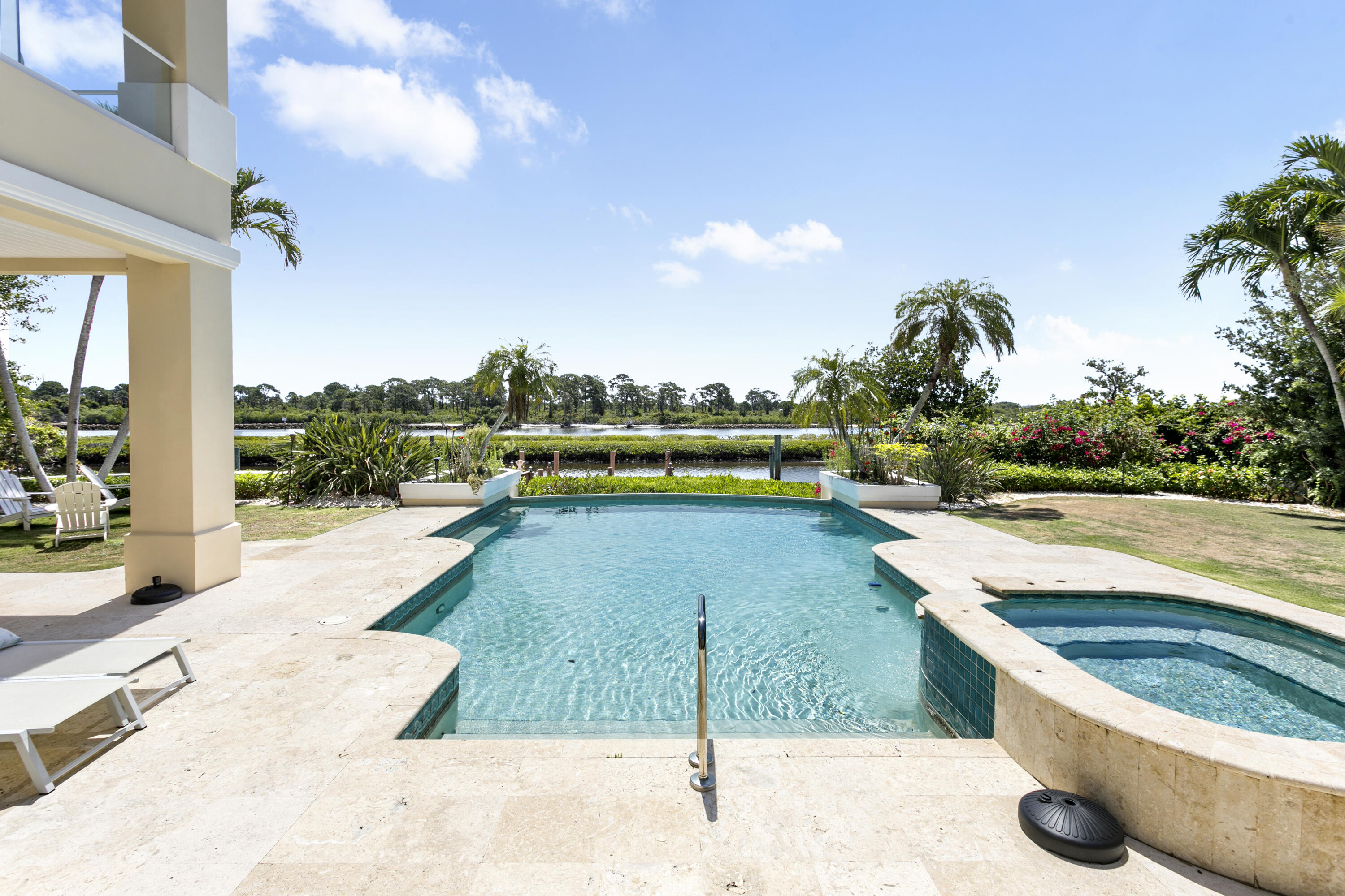 Admirals Cove - Residential