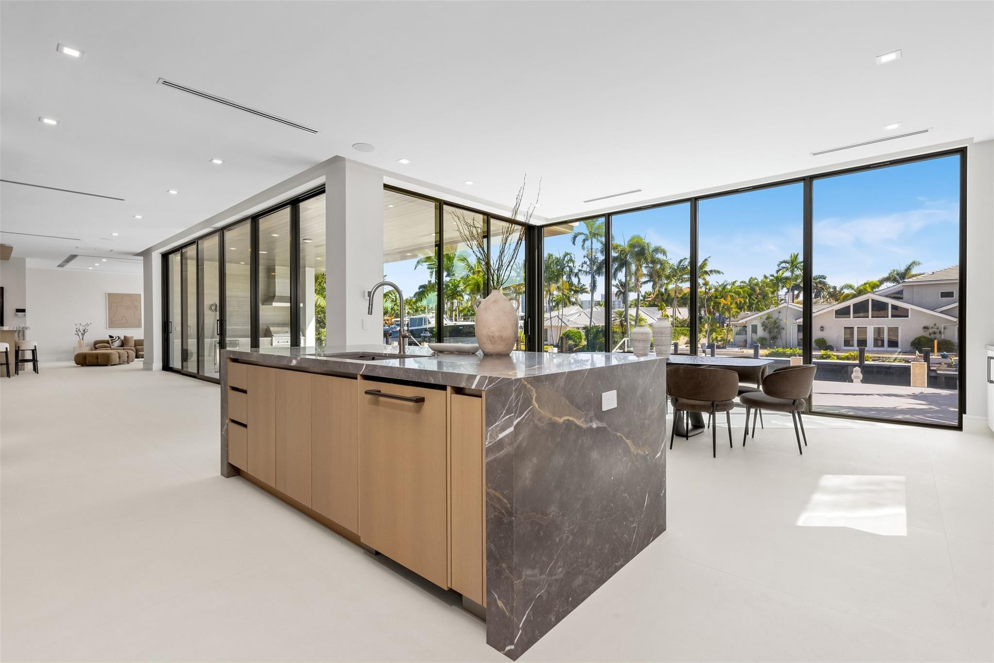 CORAL RIDGE COUNTRY CLUB - Residential