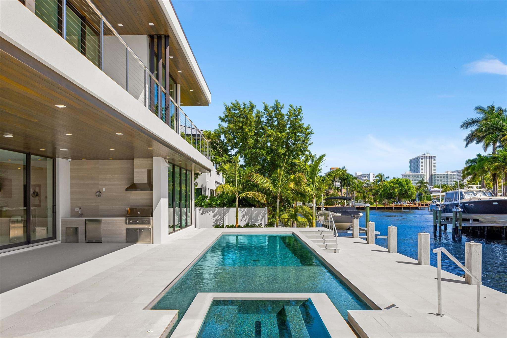 CORAL RIDGE COUNTRY CLUB - Residential