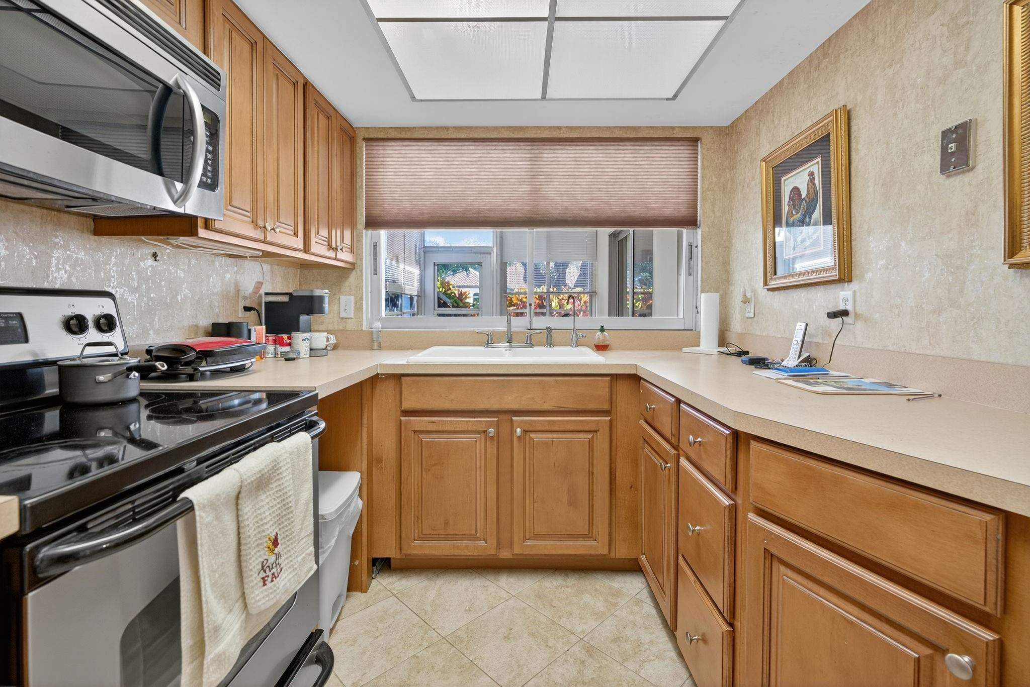 TAMBERLANE 3 CONDO - Residential