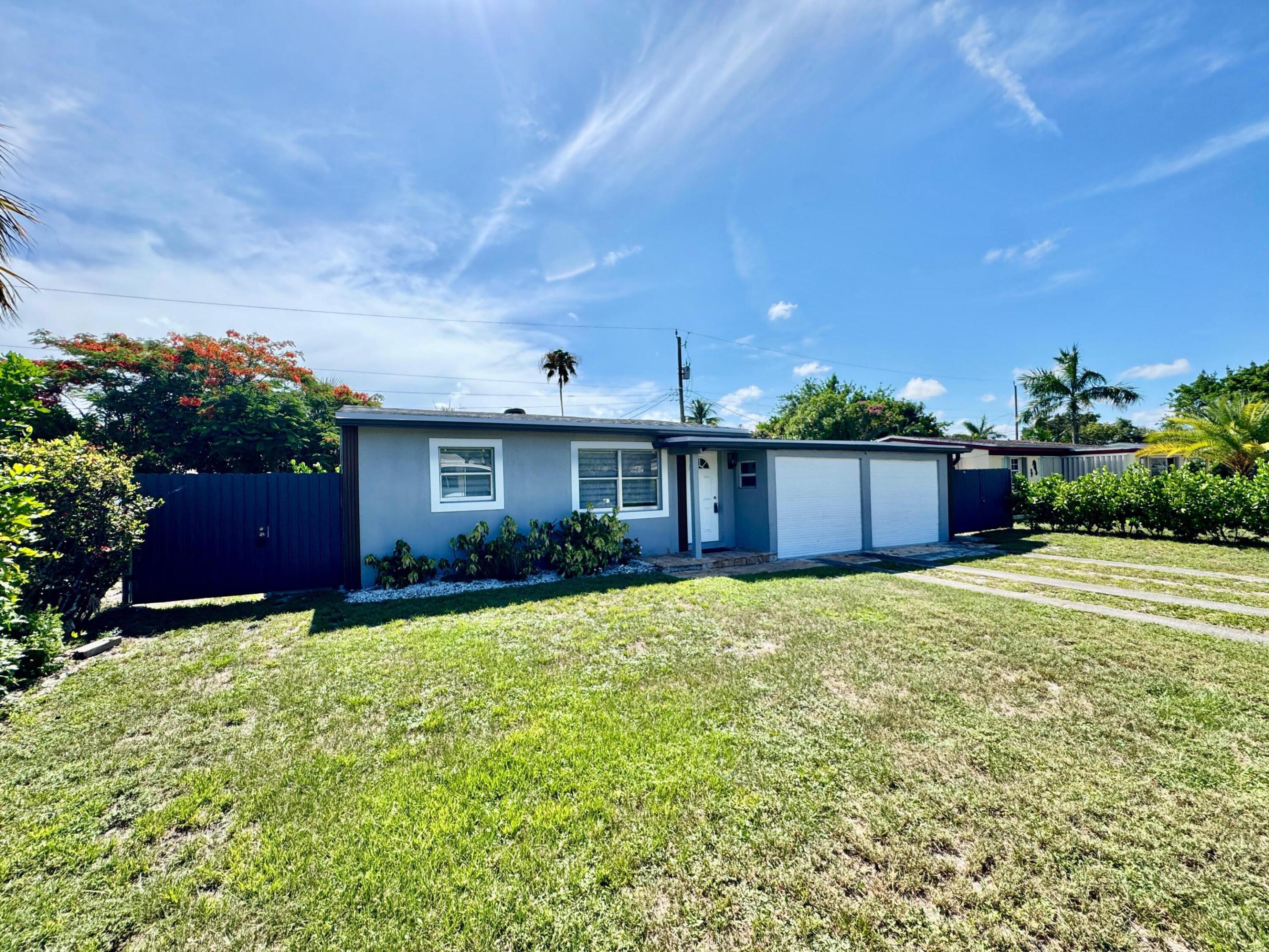 COLLIER MANOR 2ND ADD - Residential