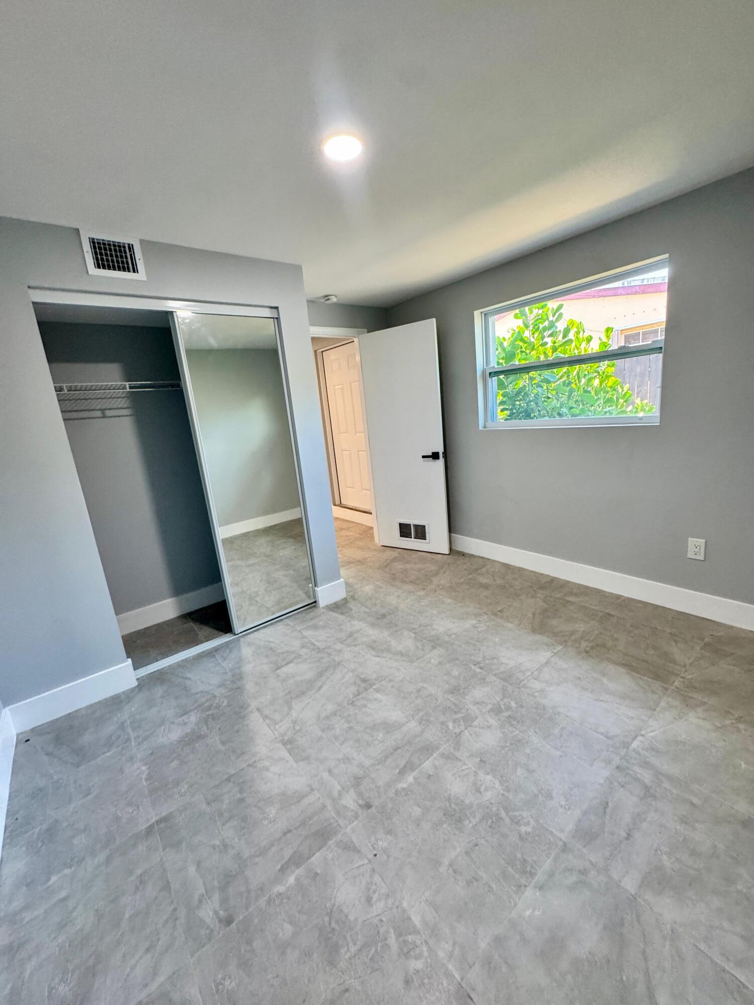 COLLIER MANOR 2ND ADD - Residential