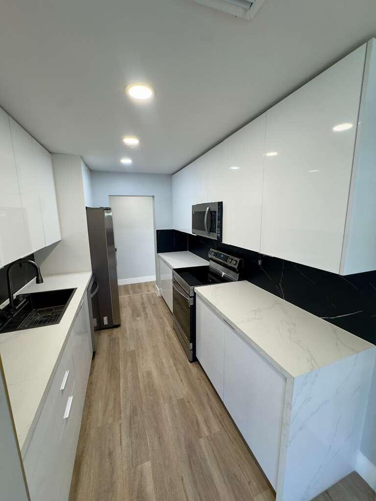 COLLIER MANOR 2ND ADD - Residential