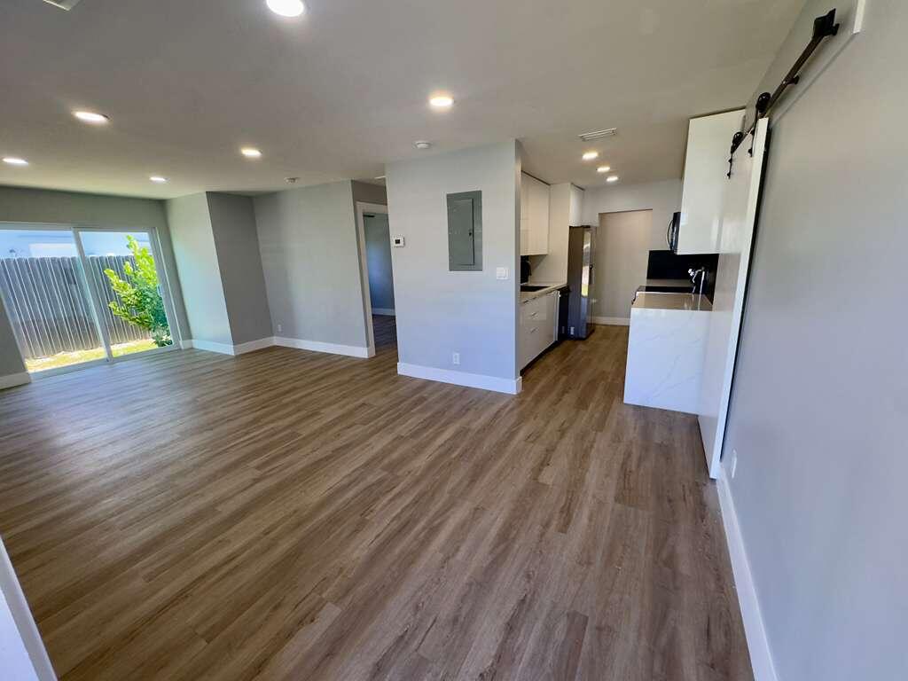 COLLIER MANOR 2ND ADD - Residential