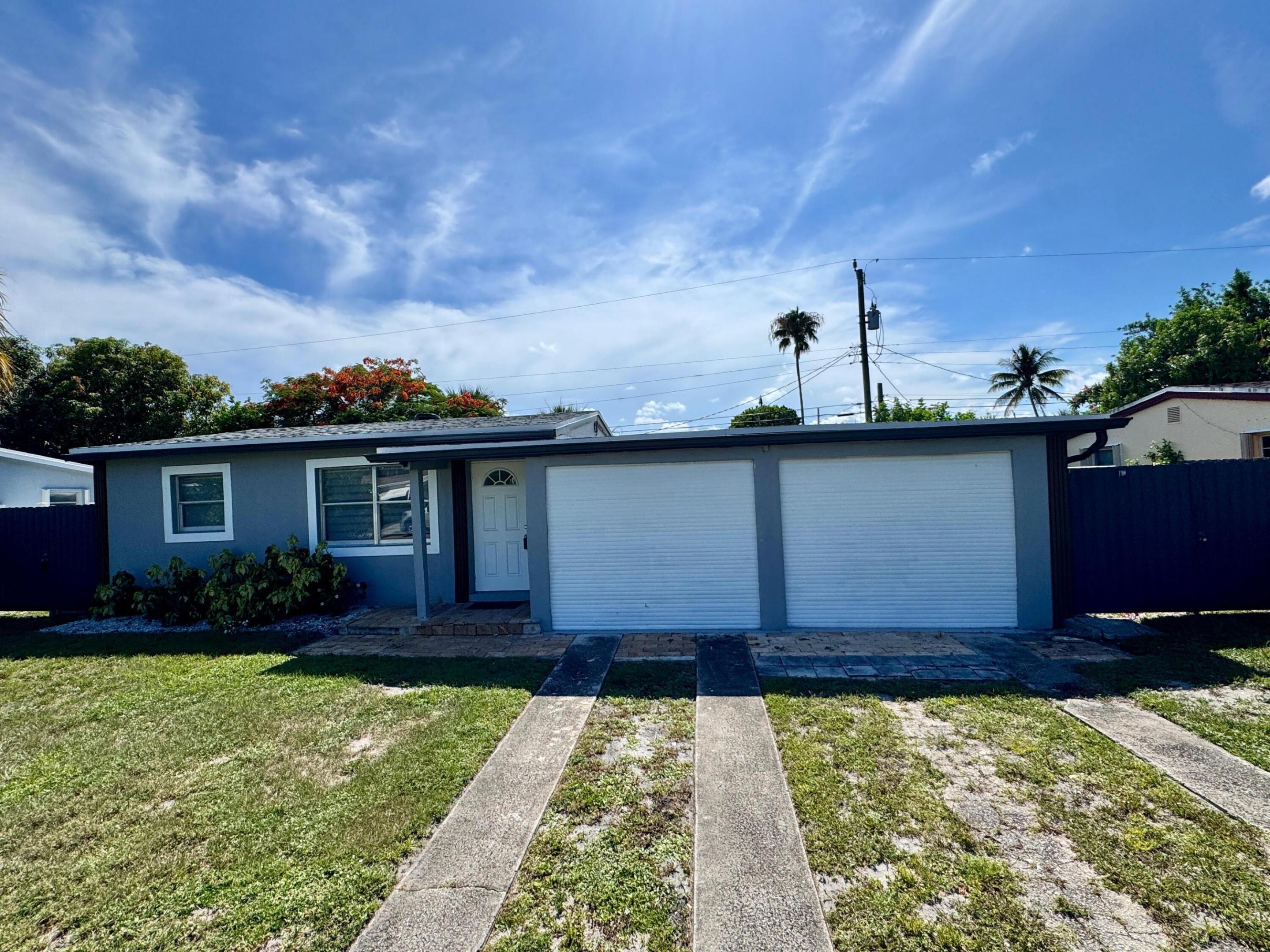 COLLIER MANOR 2ND ADD - Residential