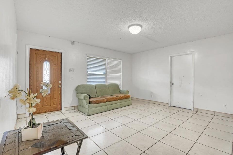 HILLCREST HEIGHTS - Residential