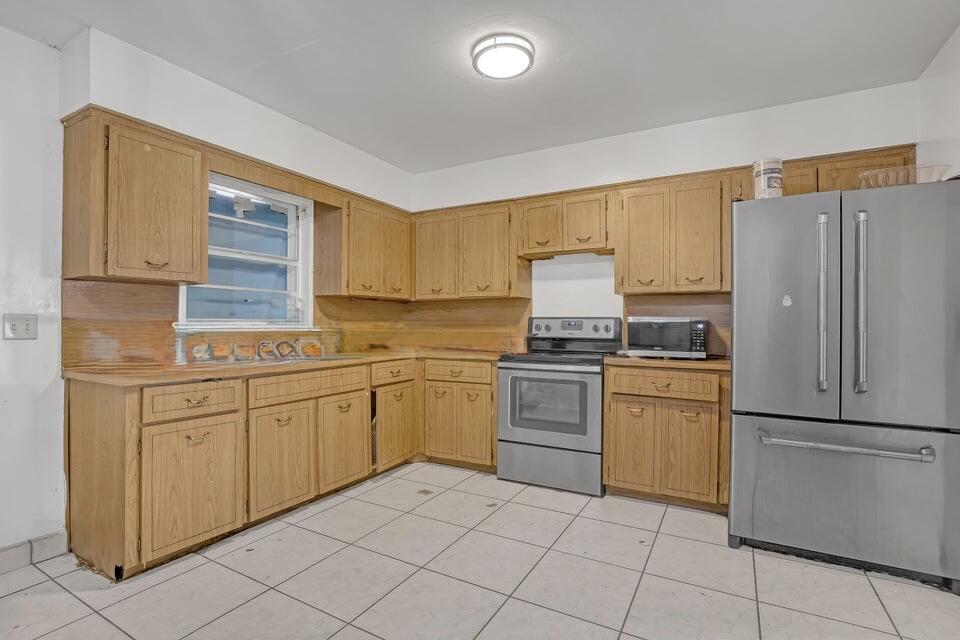 HILLCREST HEIGHTS - Residential