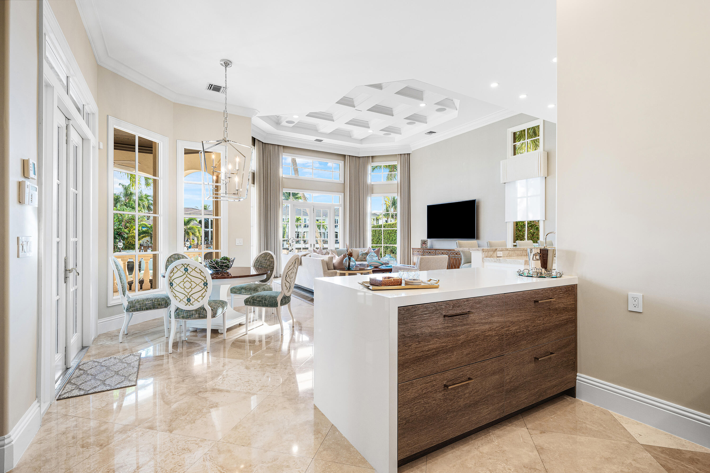 ROYAL PALM YACHT & COUNTRY CLUB - Residential
