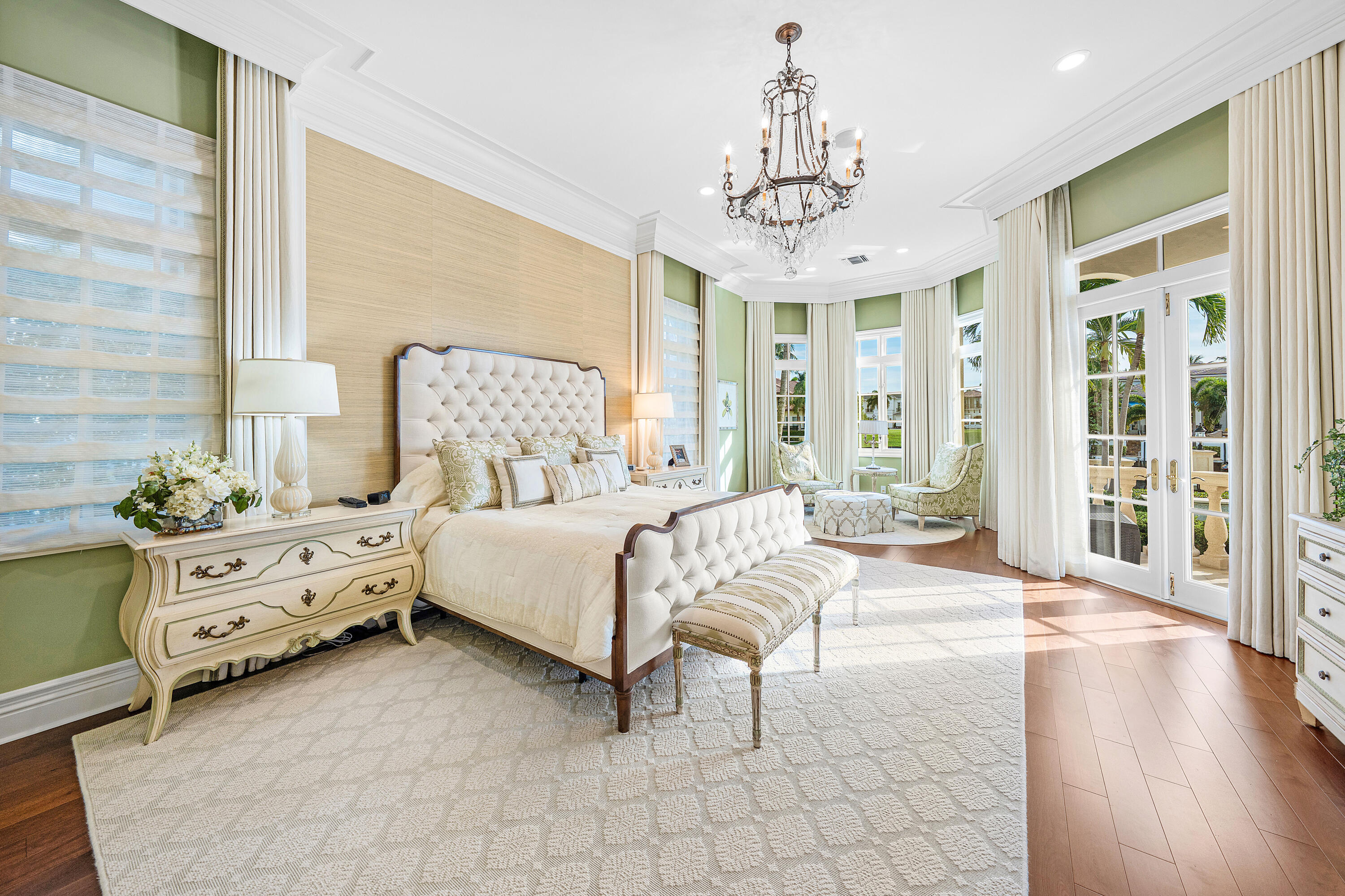 ROYAL PALM YACHT & COUNTRY CLUB - Residential