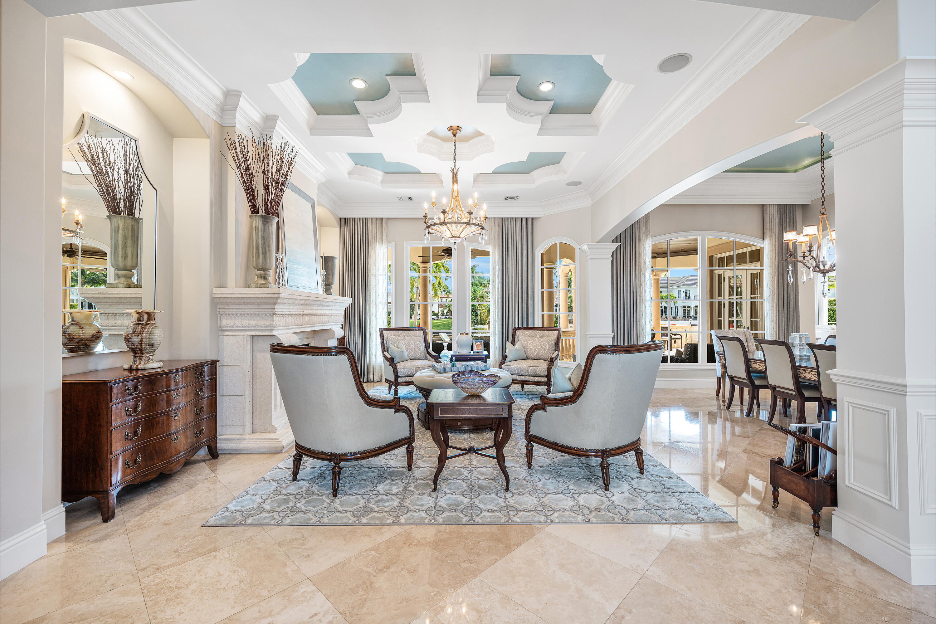 ROYAL PALM YACHT & COUNTRY CLUB - Residential