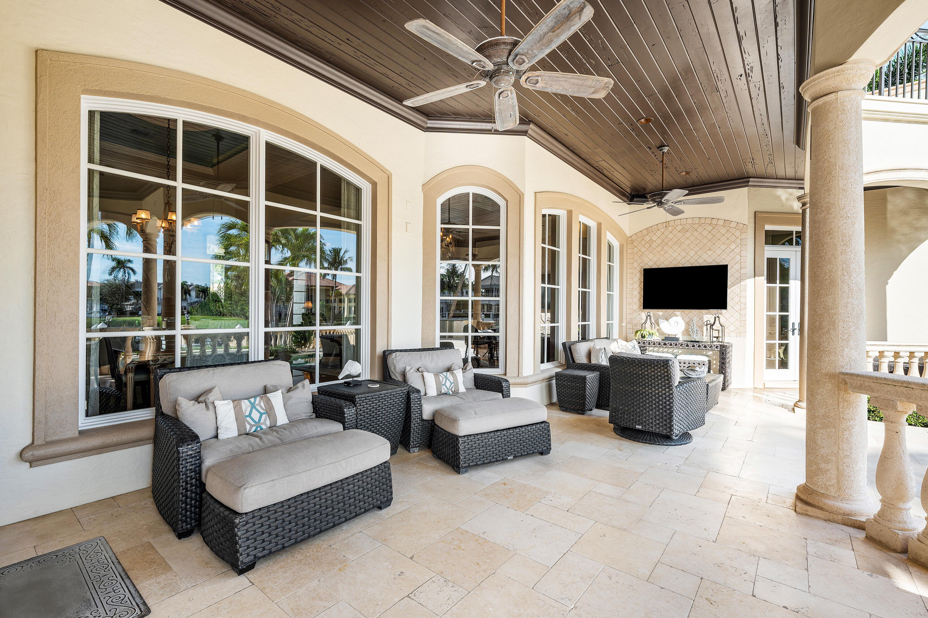 ROYAL PALM YACHT & COUNTRY CLUB - Residential
