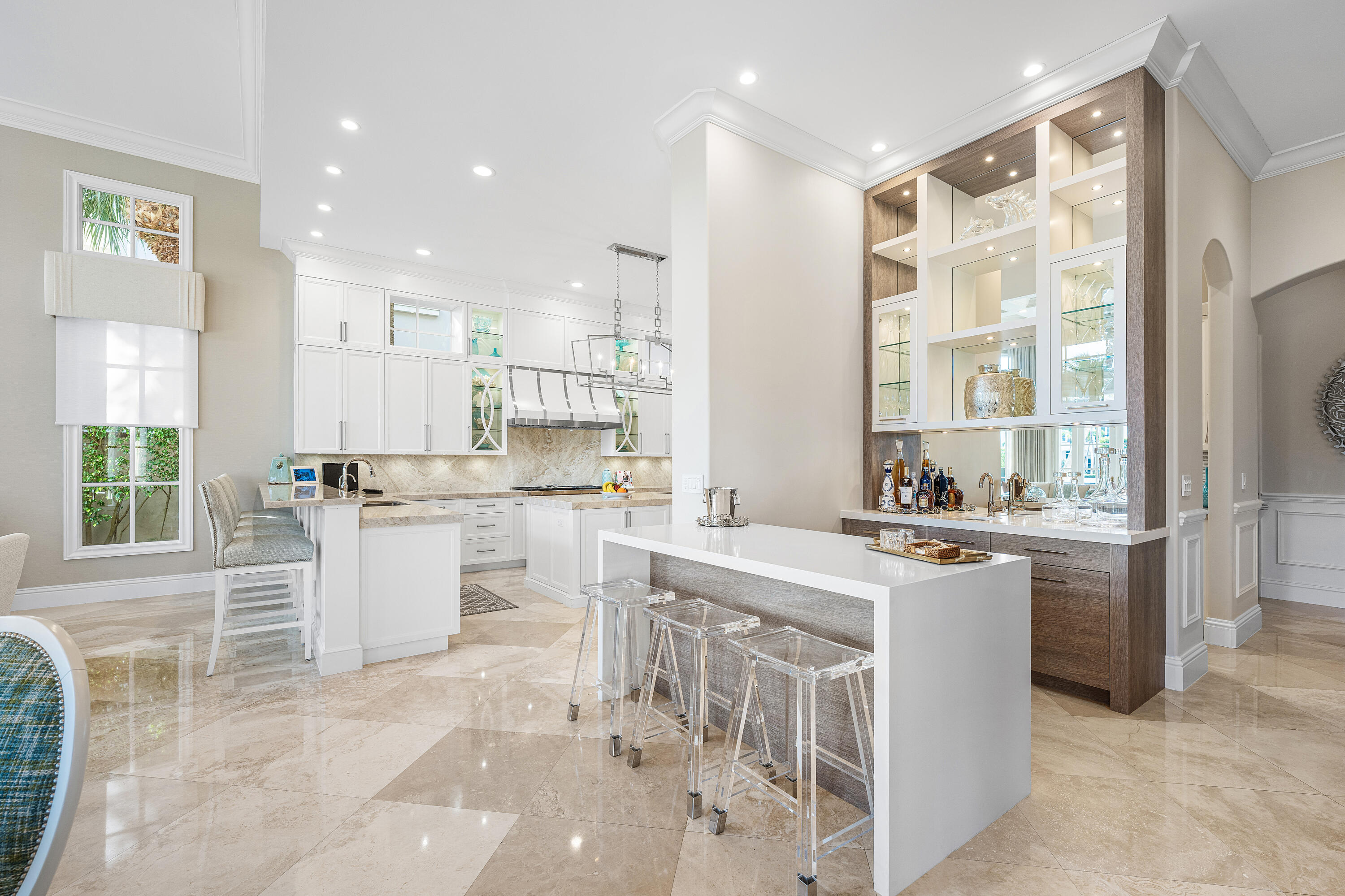 ROYAL PALM YACHT & COUNTRY CLUB - Residential