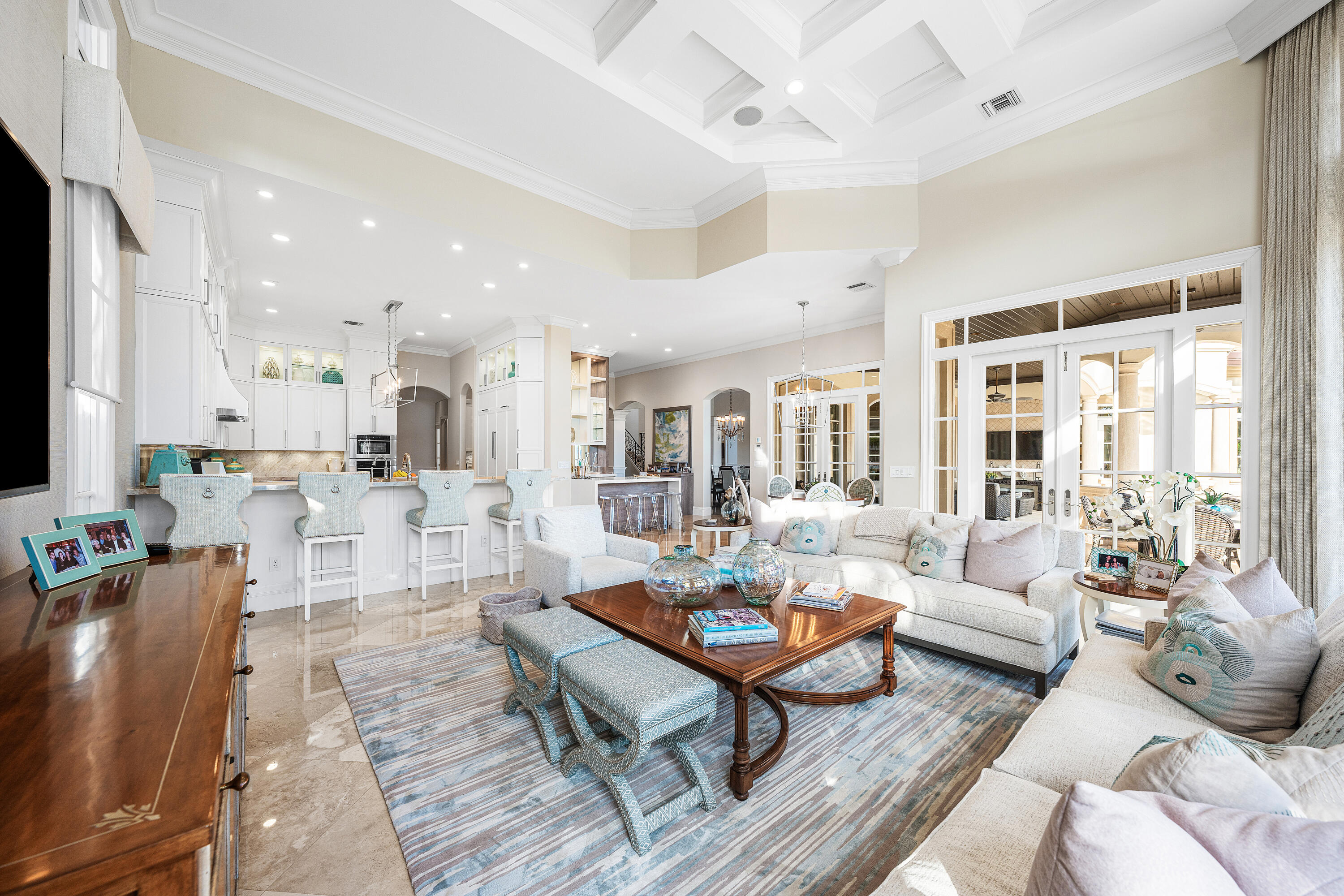 ROYAL PALM YACHT & COUNTRY CLUB - Residential