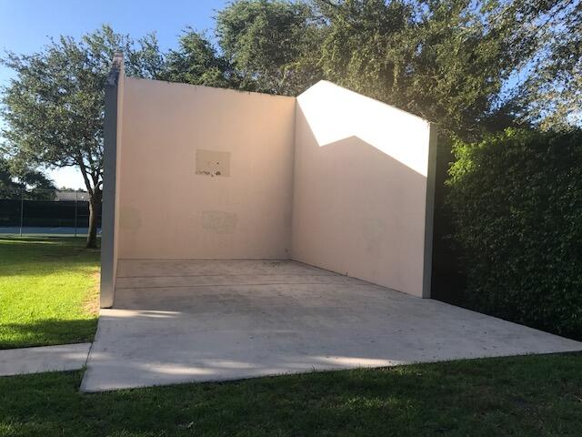 LAKE WINDWOOD CONDO - Residential Lease