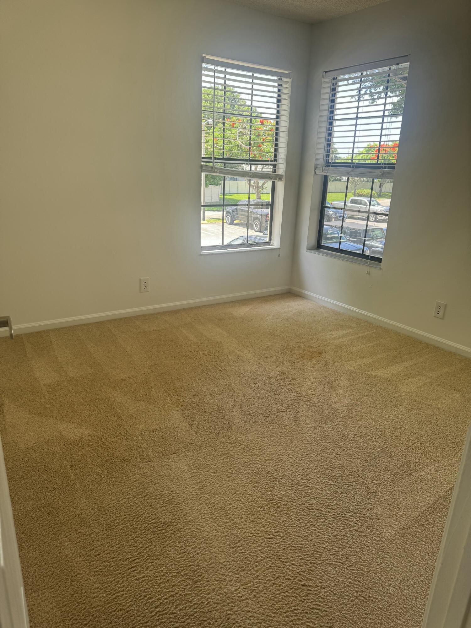 LAKE WINDWOOD CONDO - Residential Lease