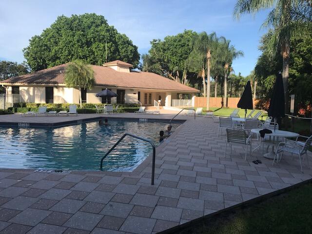LAKE WINDWOOD CONDO - Residential Lease