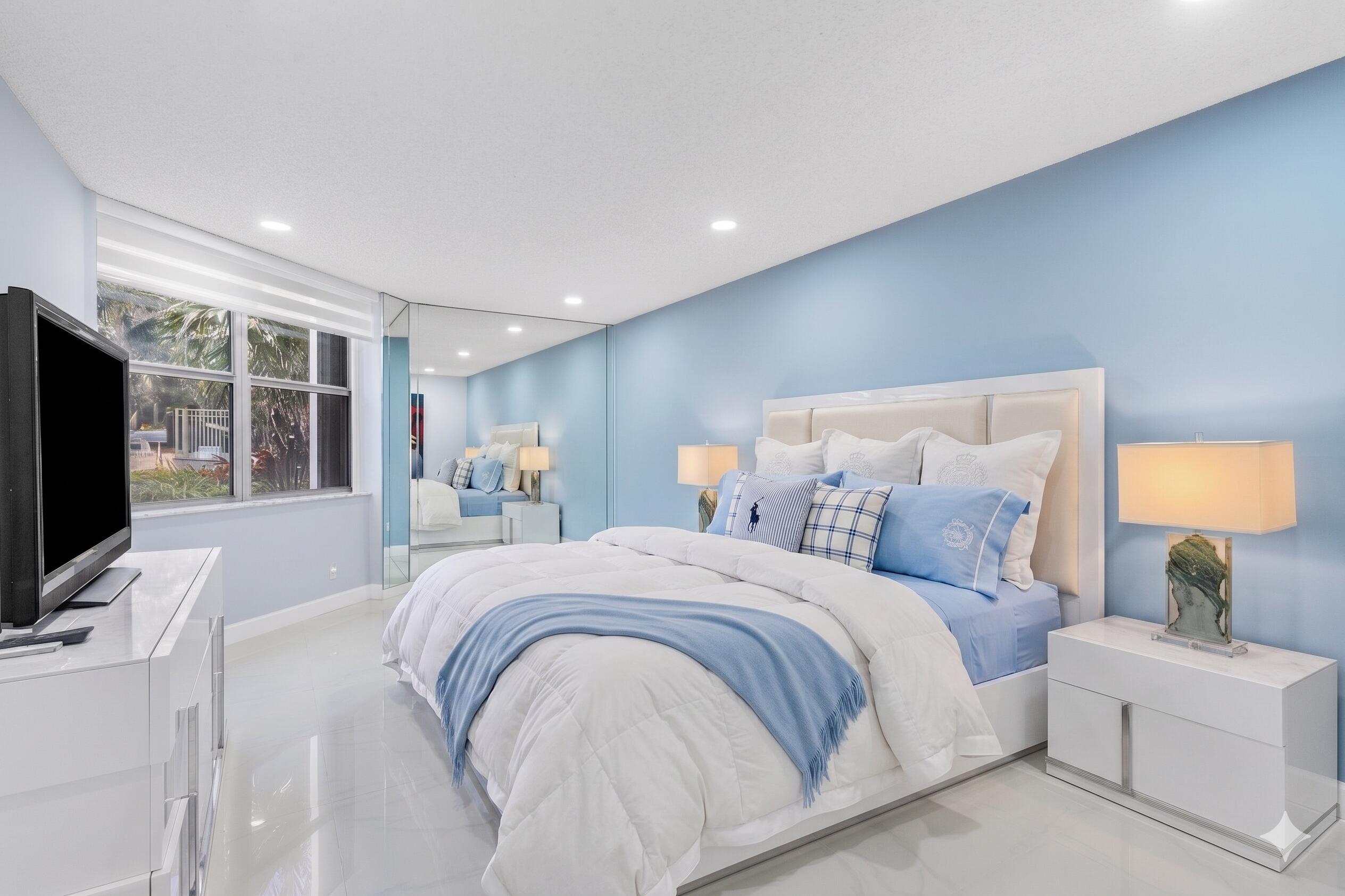 CORNICHE CONDO - Residential