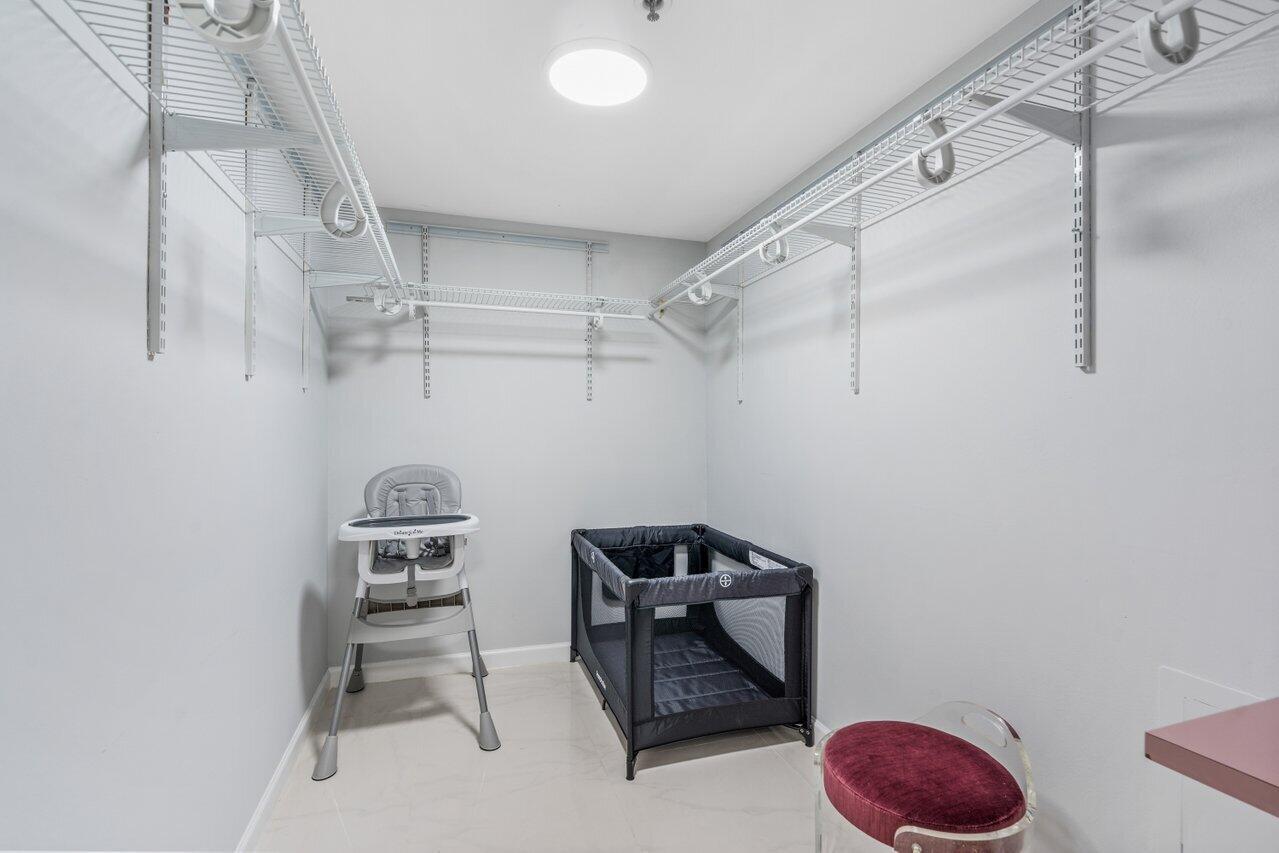CORNICHE CONDO - Residential