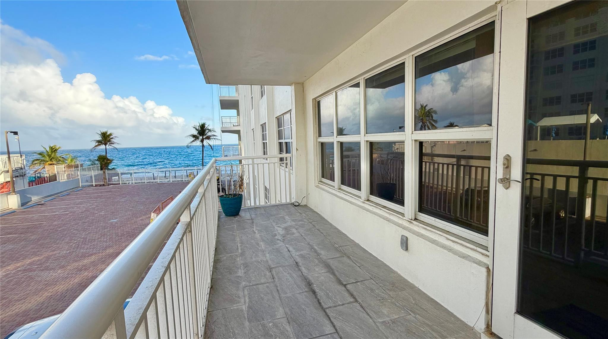 REGENCY TOWER CONDO - Residential