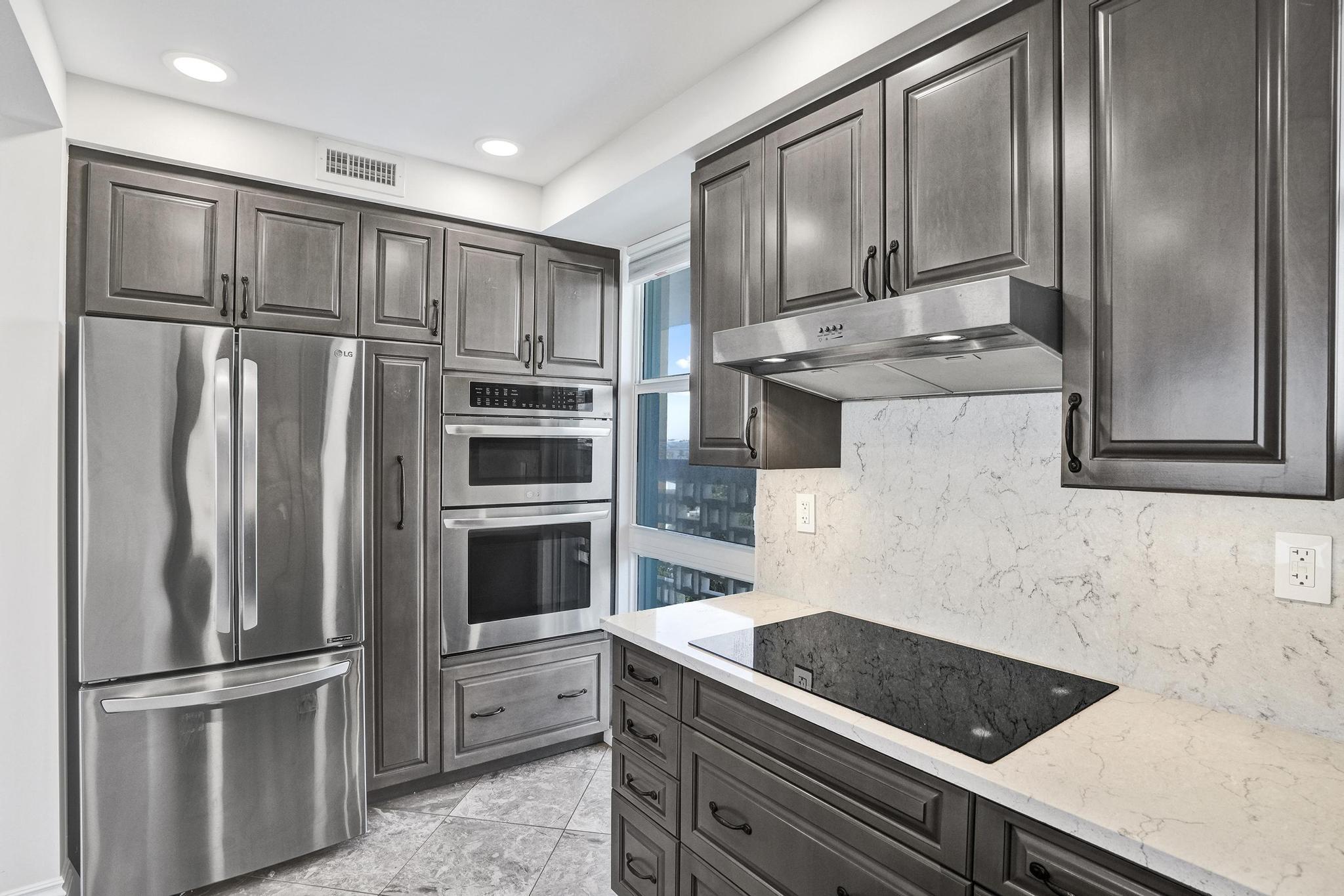 BREAKWATER TOWERS CO-OP - Residential