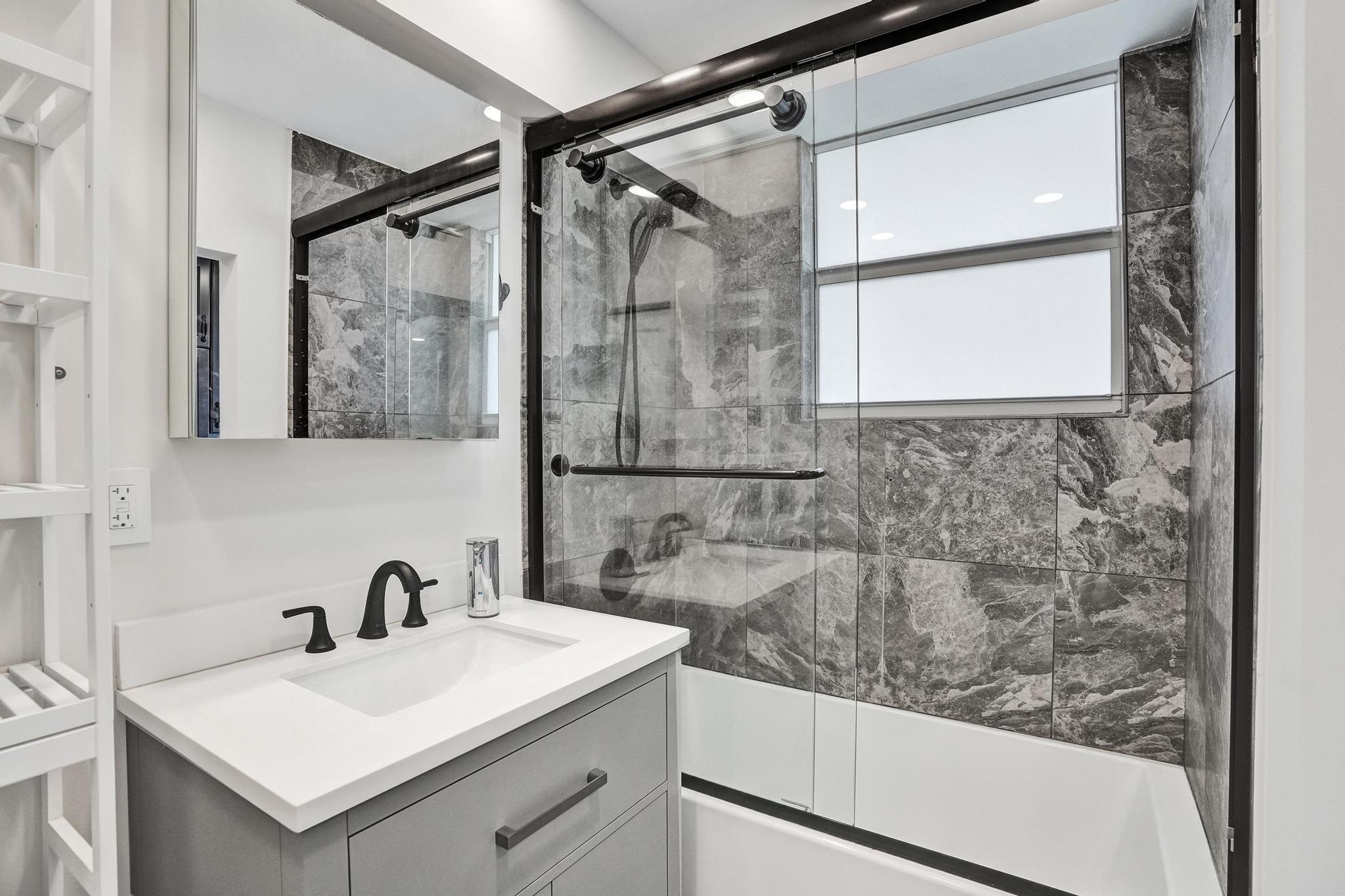 BREAKWATER TOWERS CO-OP - Residential