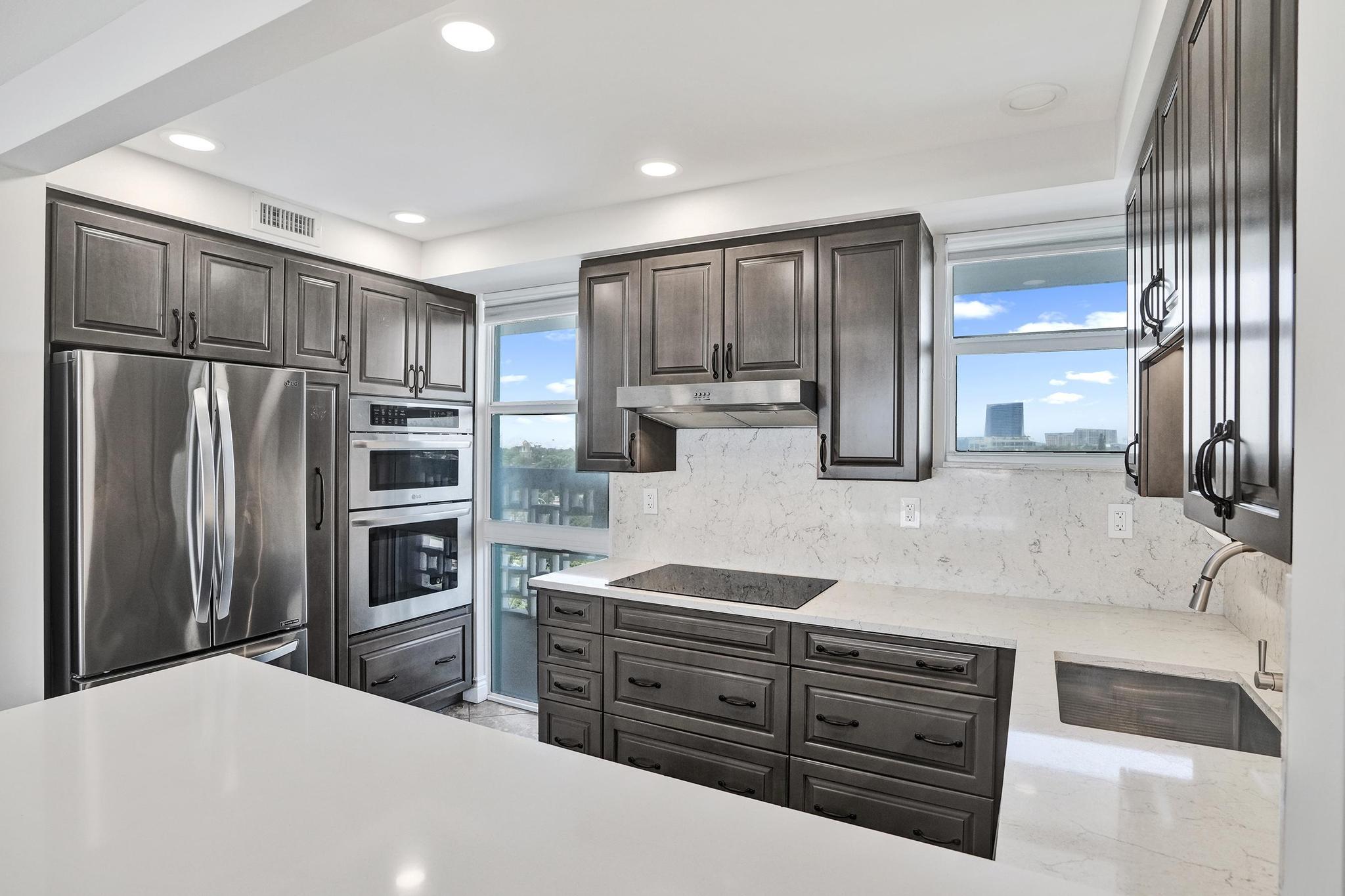 BREAKWATER TOWERS CO-OP - Residential