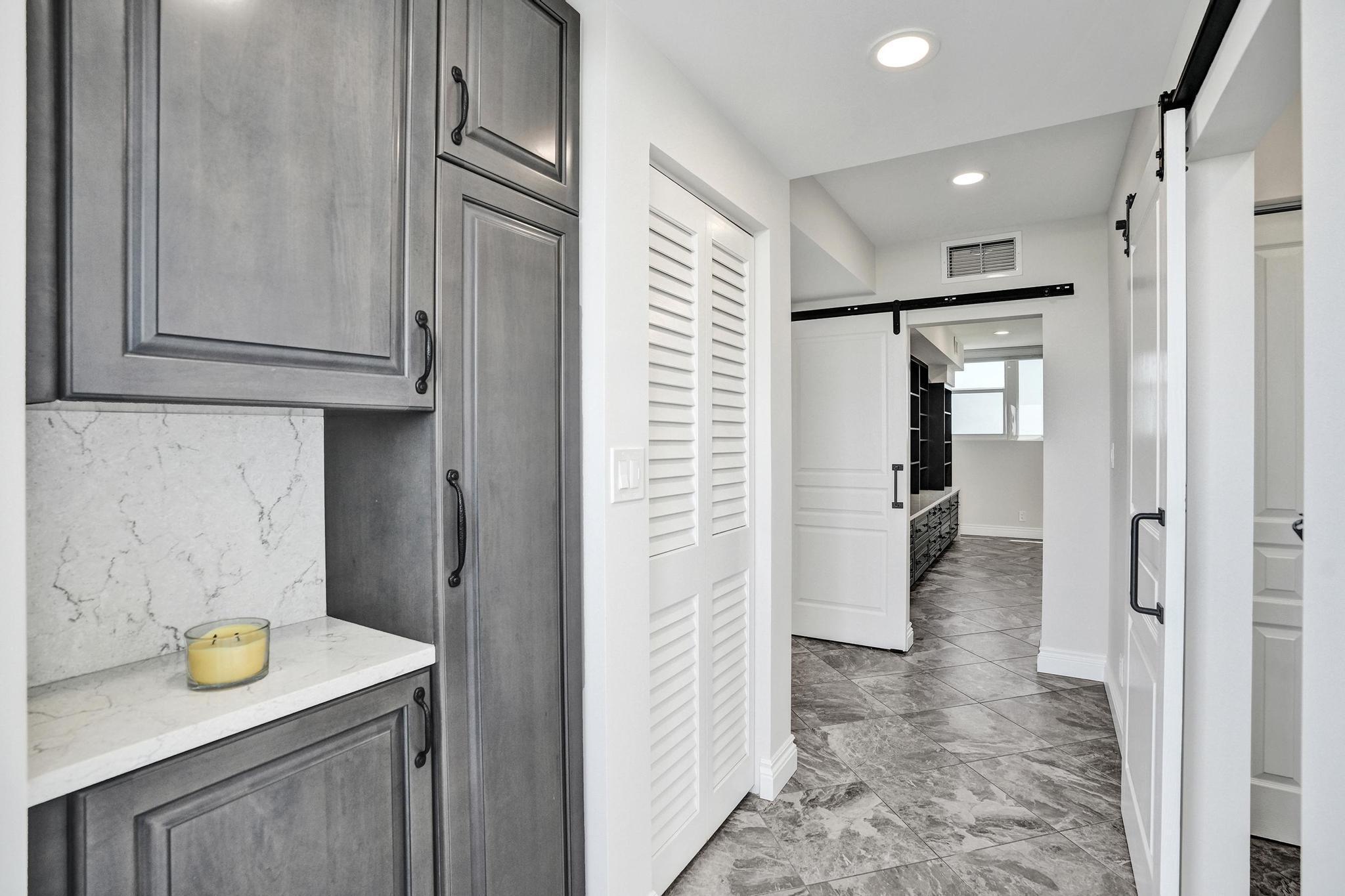BREAKWATER TOWERS CO-OP - Residential