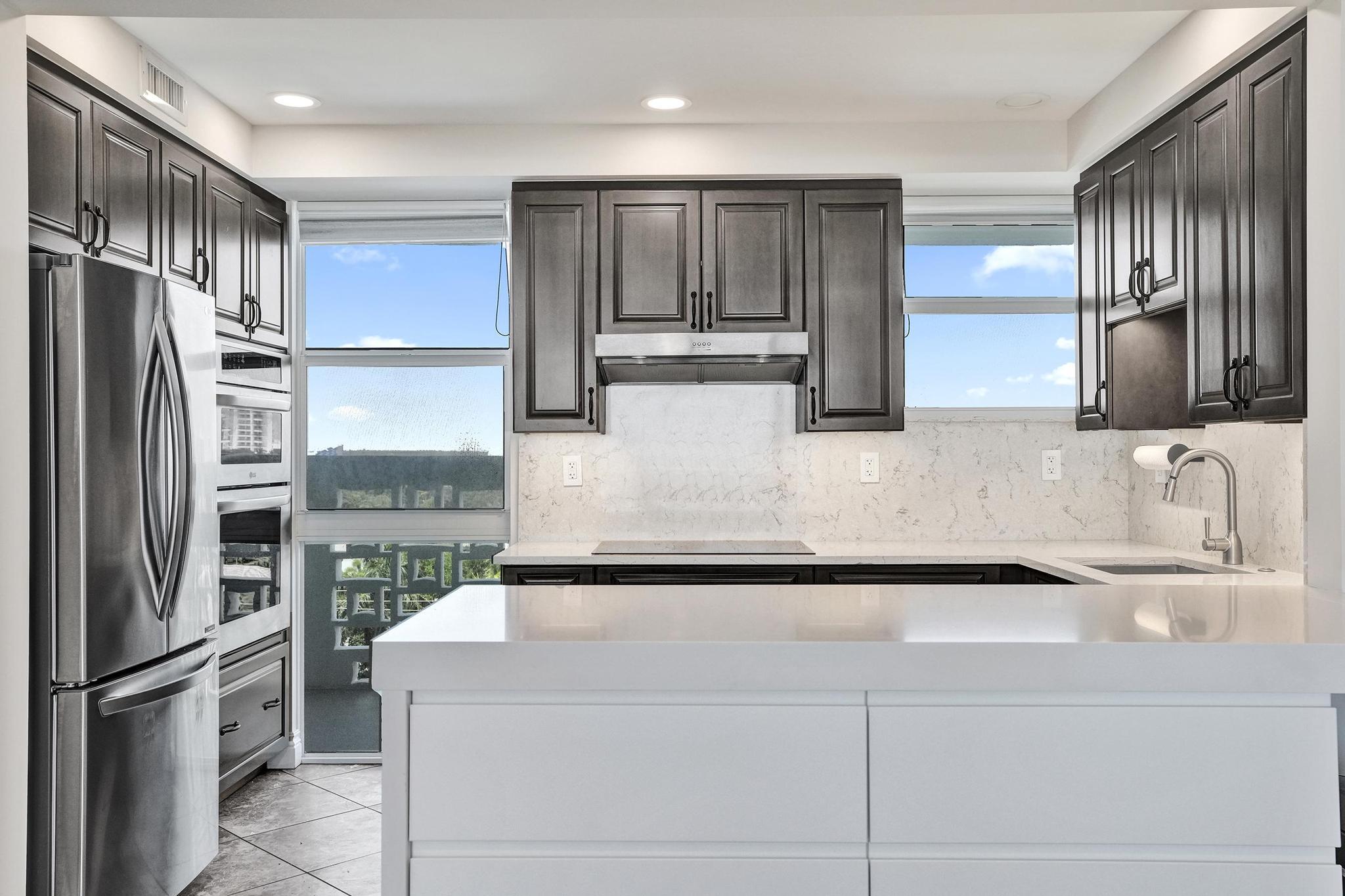 BREAKWATER TOWERS CO-OP - Residential