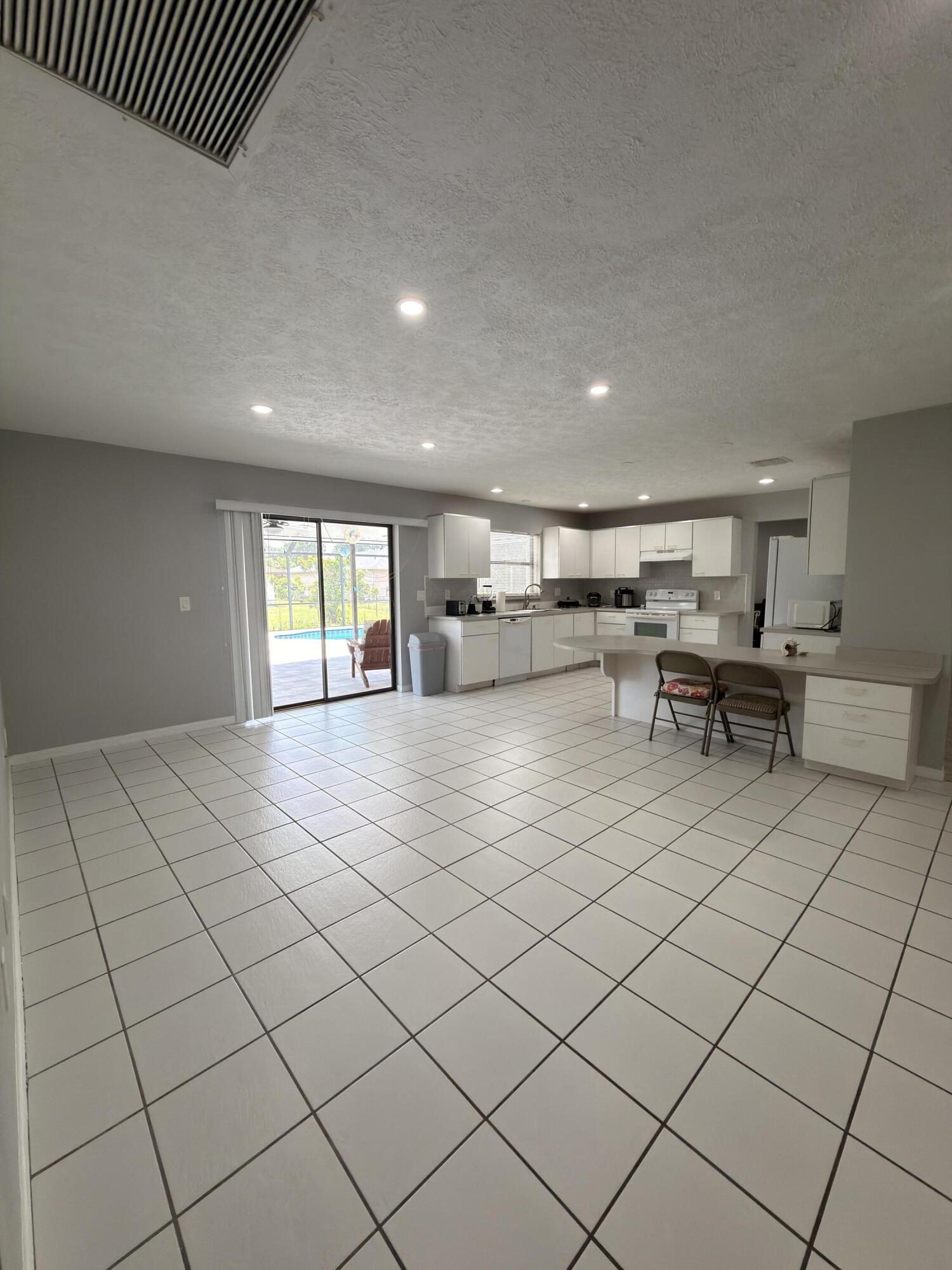PORT ST LUCIE SECTION 2 - Residential