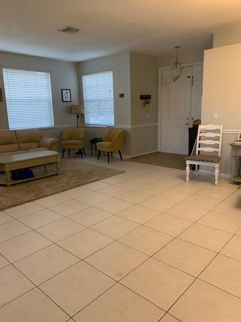 OLYMPIA 1 - Residential Lease