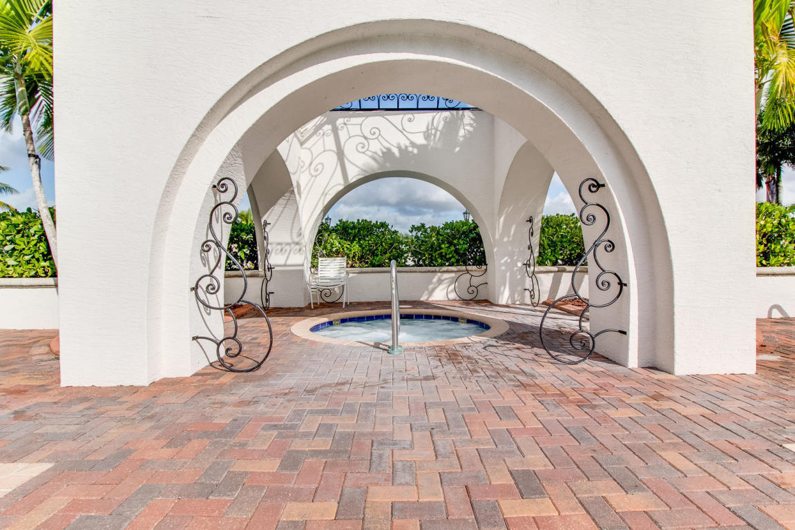 OLYMPIA 1 - Residential Lease