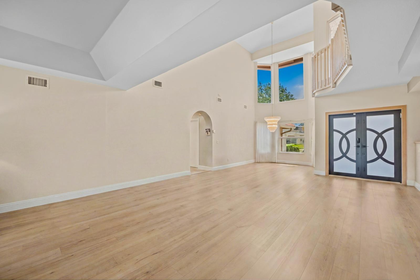 JACARANDA COUNTRY CLUB WEST - Residential