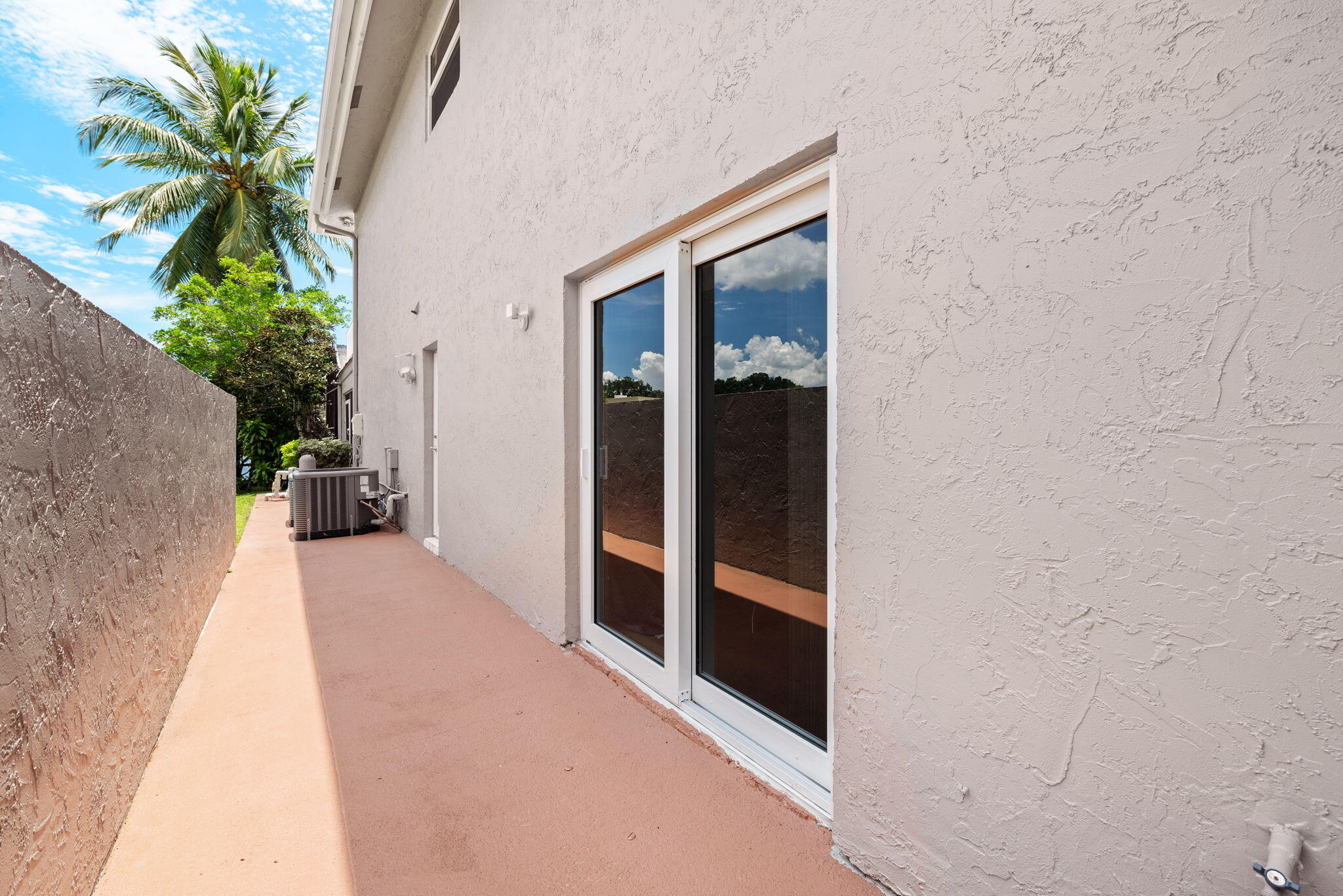 JACARANDA COUNTRY CLUB WEST - Residential