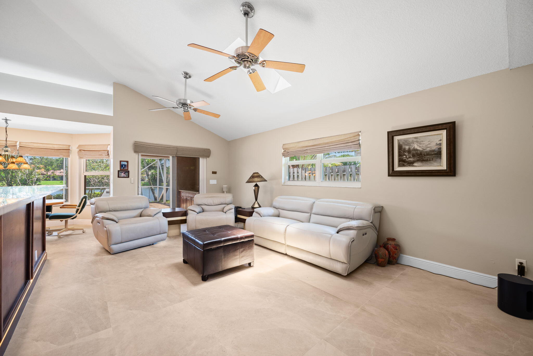 JACARANDA COUNTRY CLUB WEST - Residential