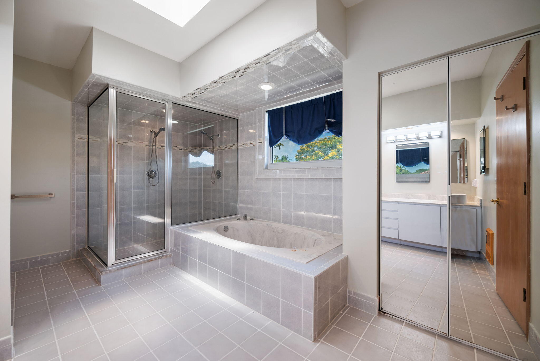 JACARANDA COUNTRY CLUB WEST - Residential