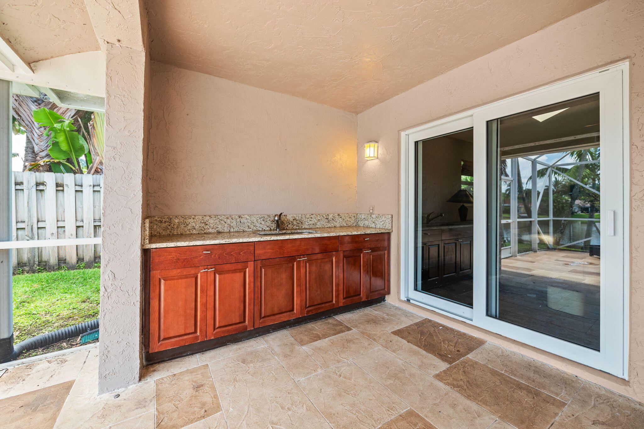 JACARANDA COUNTRY CLUB WEST - Residential