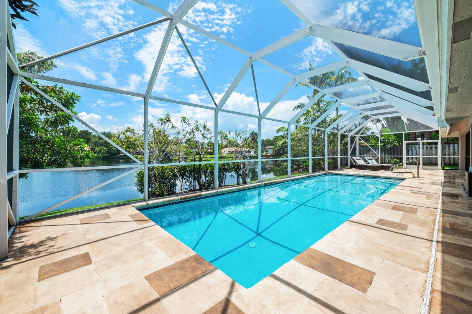 JACARANDA COUNTRY CLUB WEST - Residential