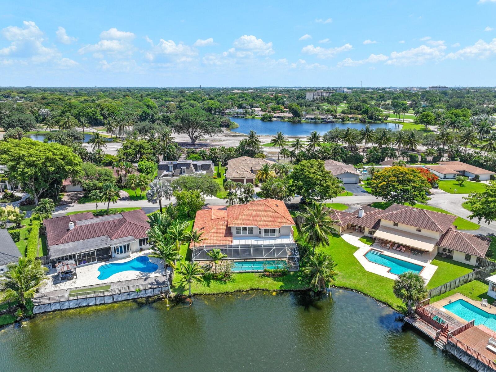 JACARANDA COUNTRY CLUB WEST - Residential