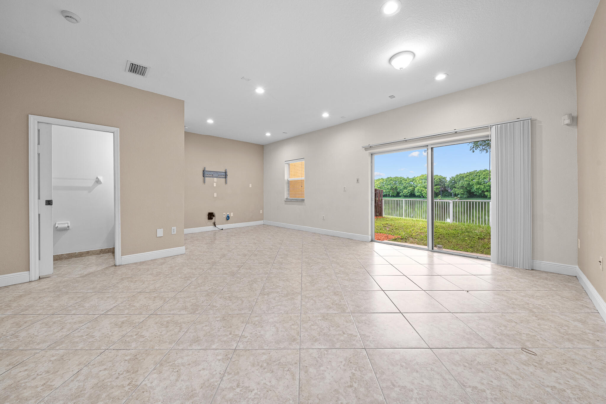 Escada - Residential