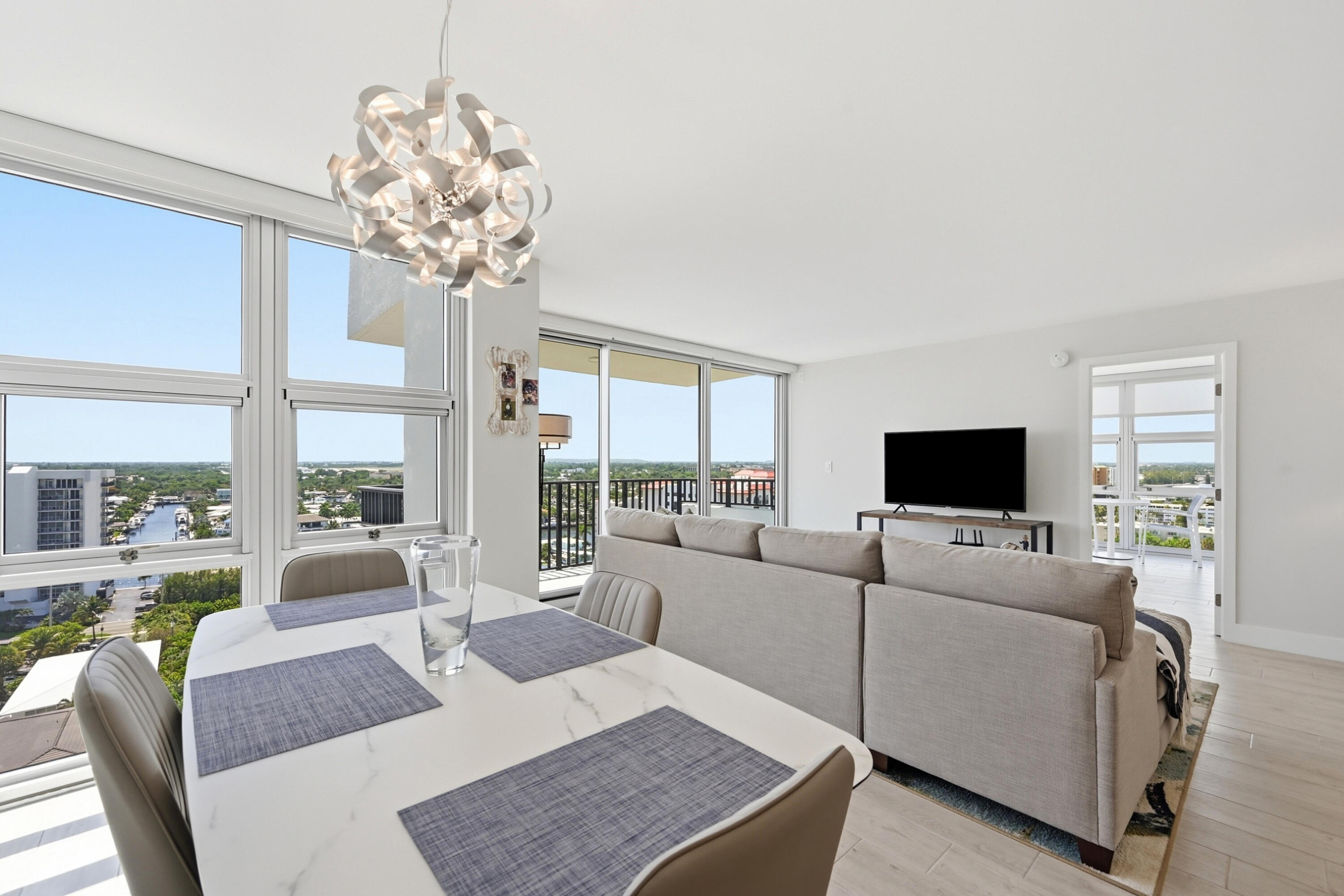 SILVER THATCH ATLANTIC PLAZA - Residential Lease