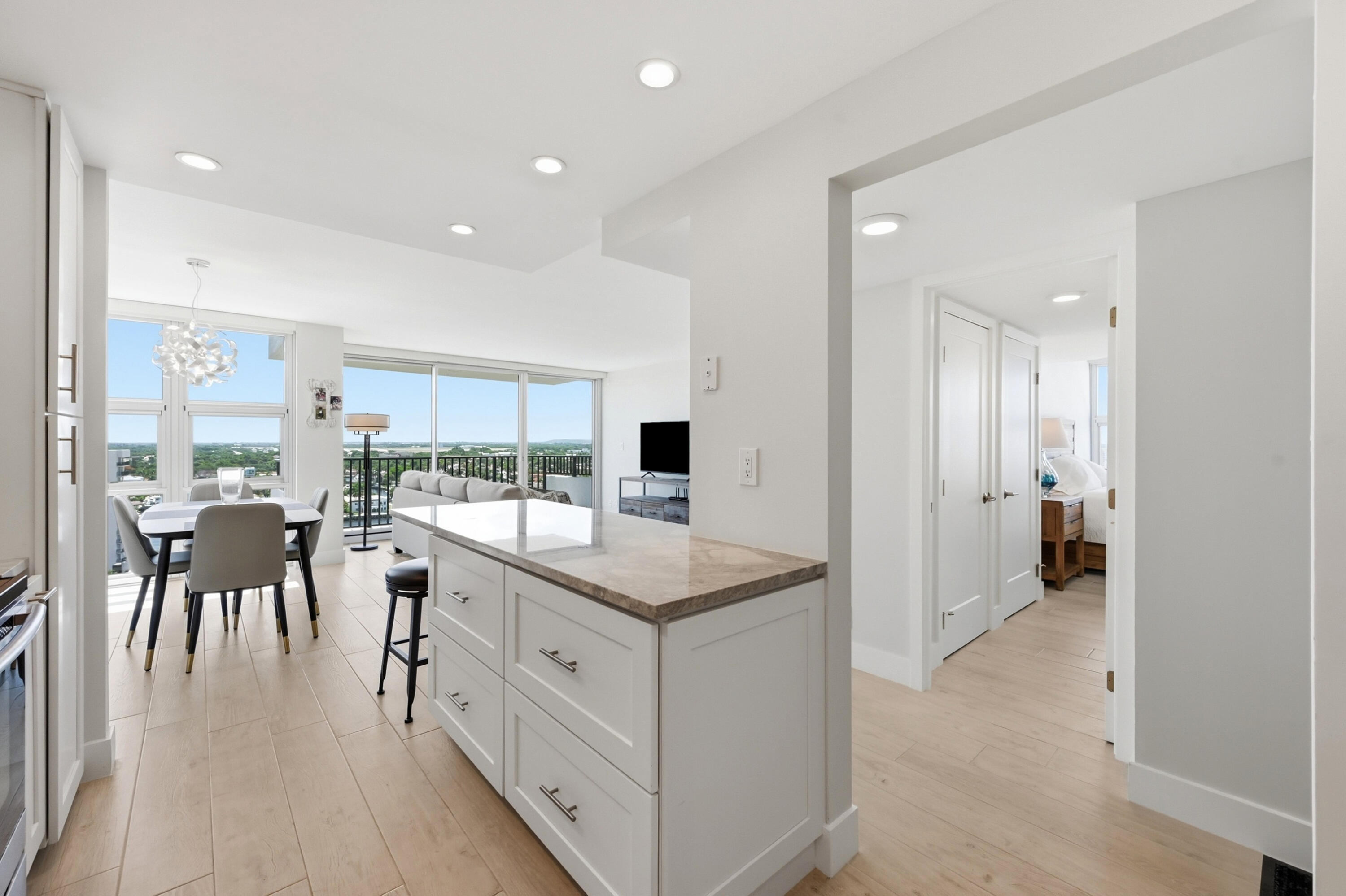 SILVER THATCH ATLANTIC PLAZA - Residential Lease