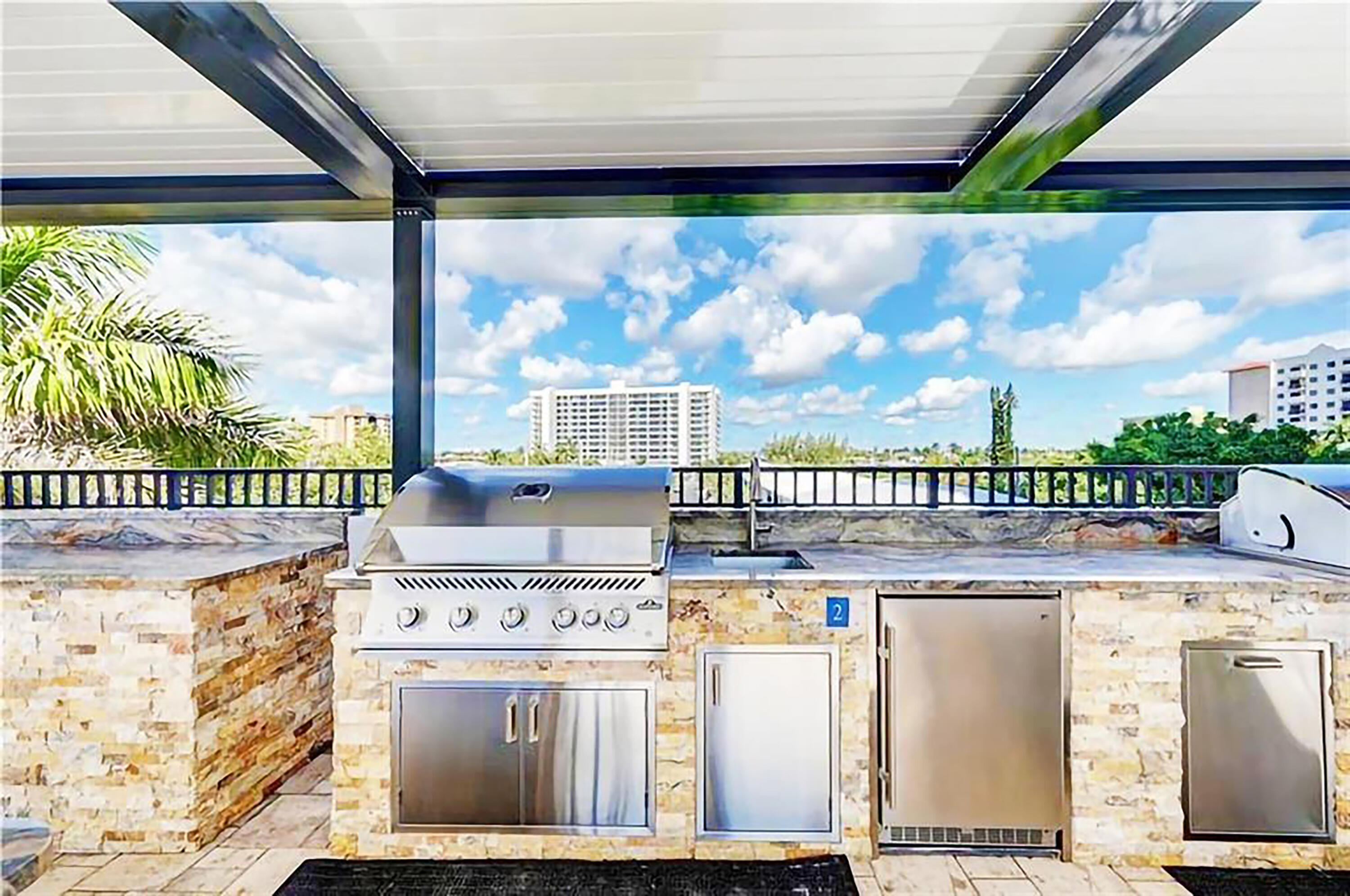 SILVER THATCH ATLANTIC PLAZA - Residential Lease
