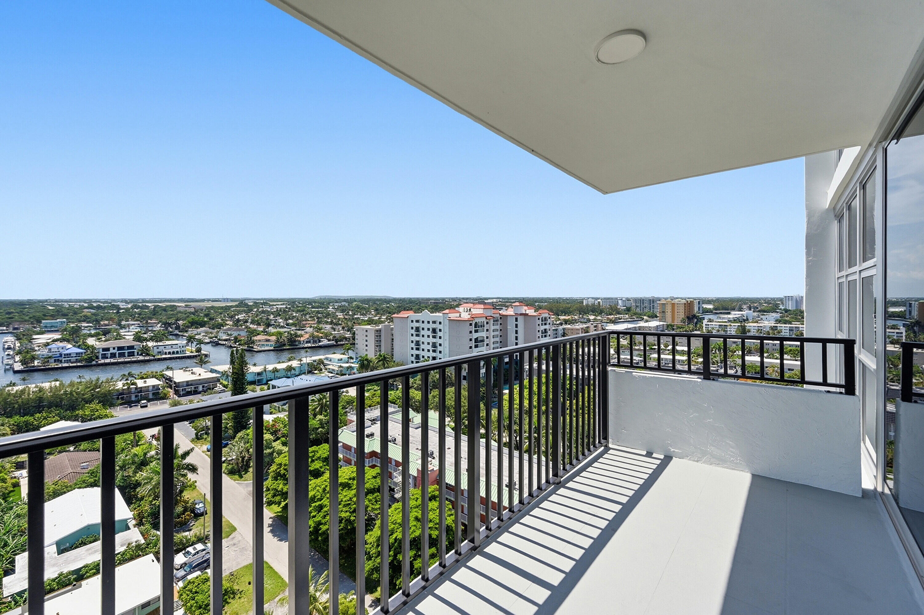 SILVER THATCH ATLANTIC PLAZA - Residential Lease