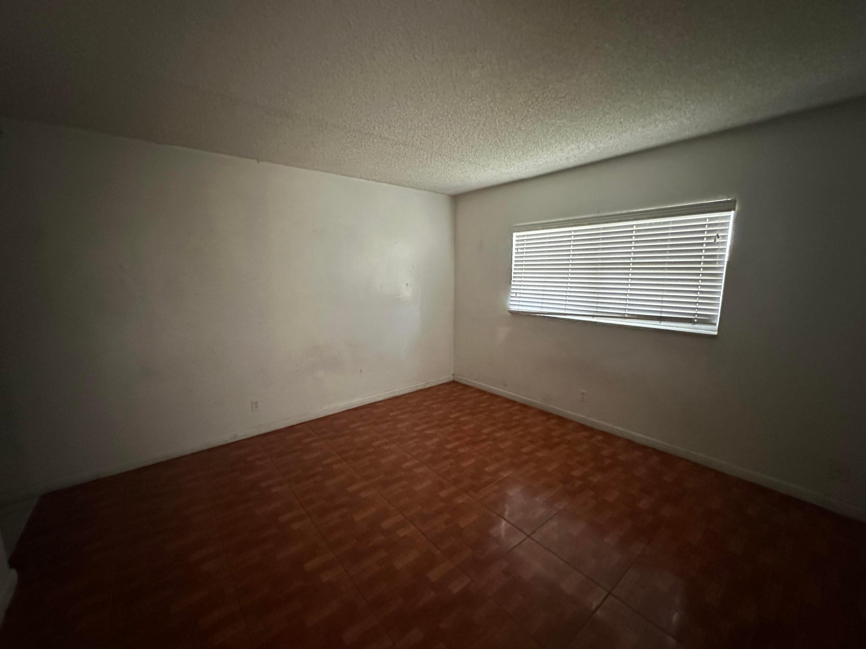 GARDENS AT LAUDERHILL CONDO - Residential