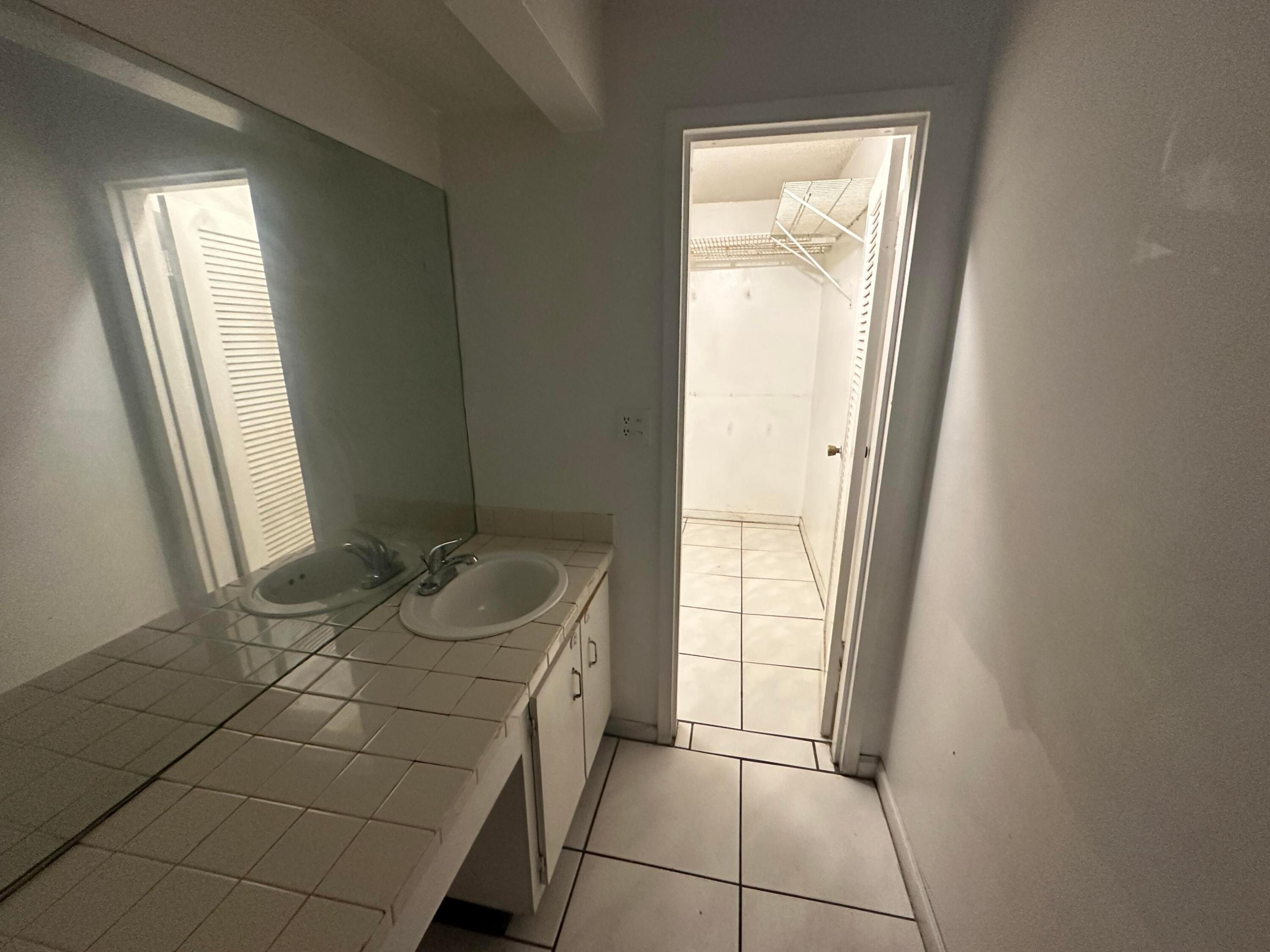 GARDENS AT LAUDERHILL CONDO - Residential